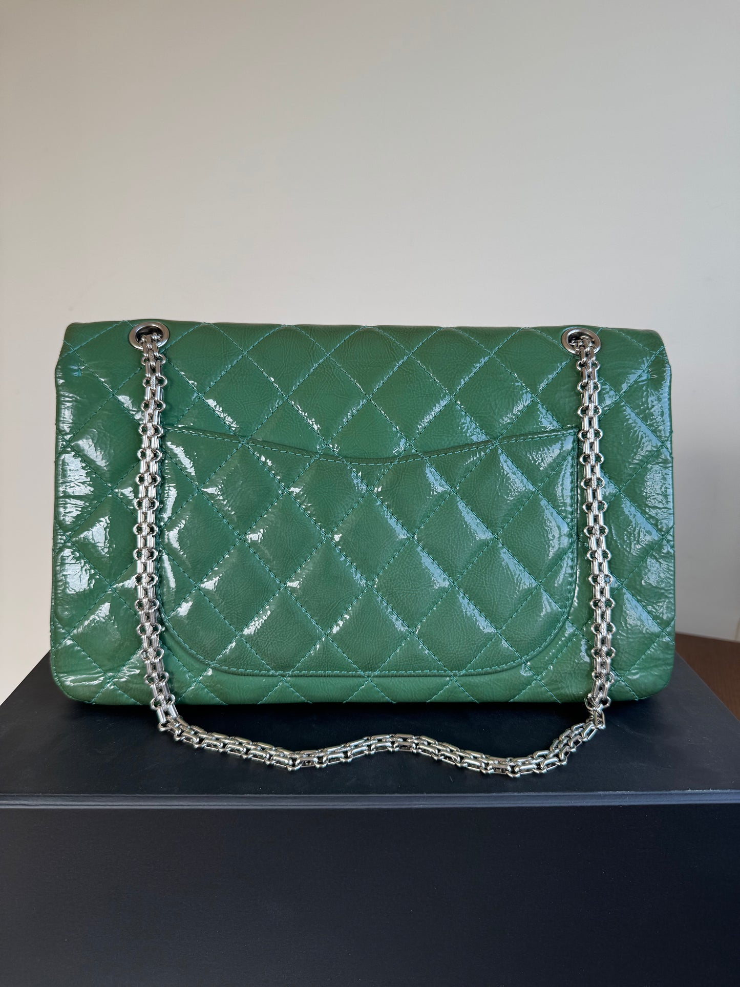 Pre-owned Chanel 2.55 Reissue Maxi 227 Dark Green Patent Leather Flap Bag