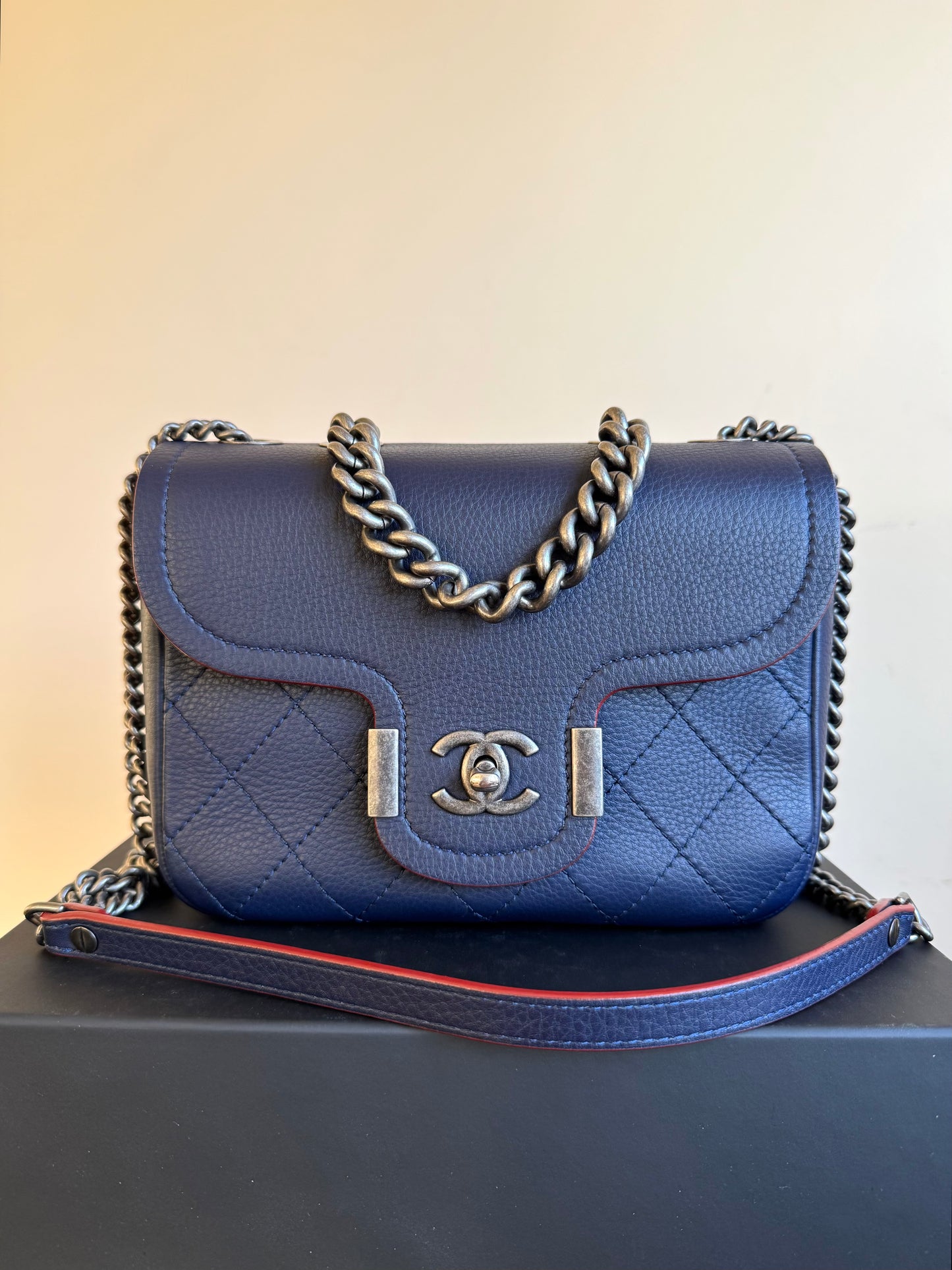Pre-owned Chanel Archi Chic Navy Blue Leather Flap Bag