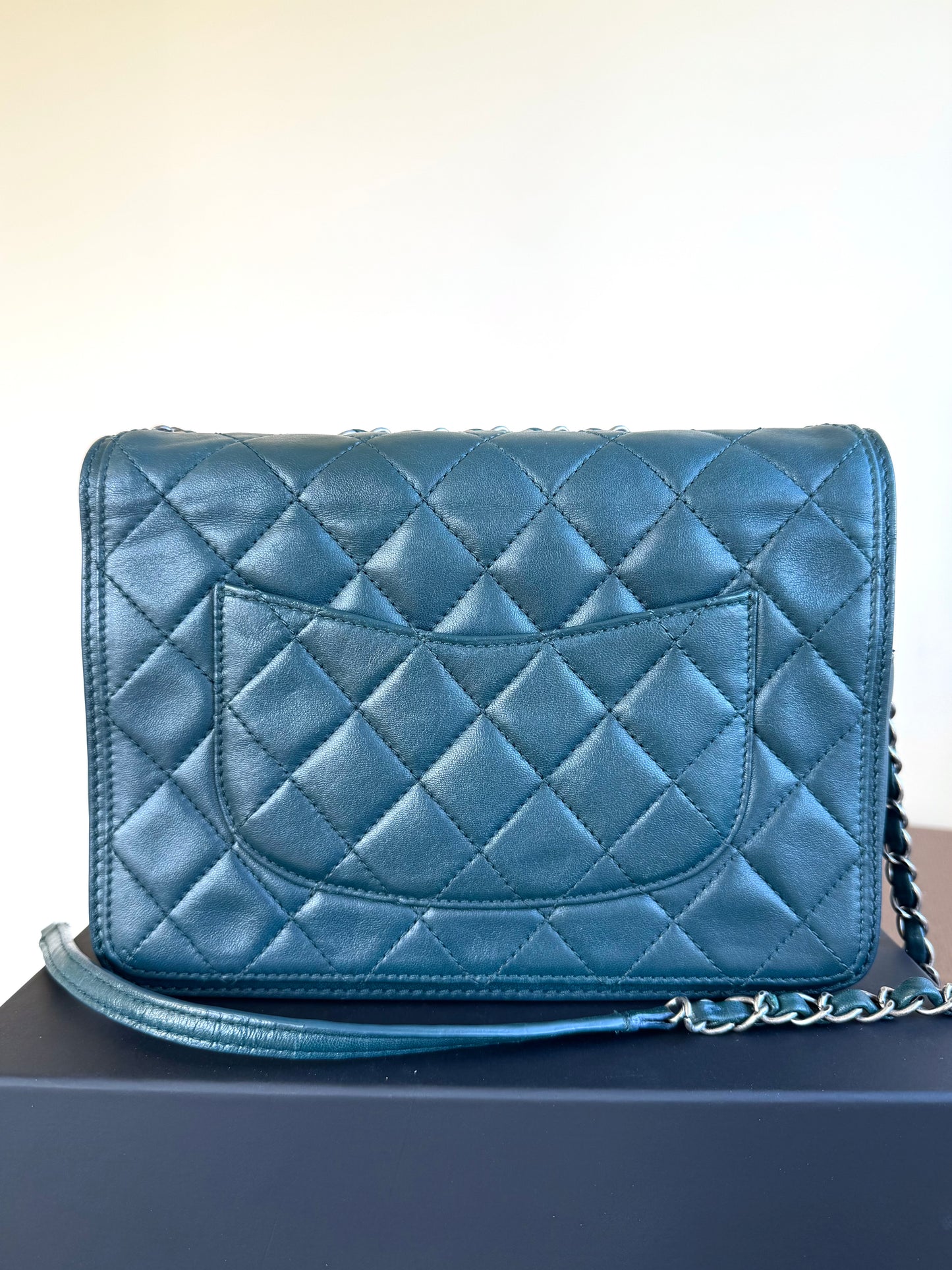 Pre-owned Chanel CC Dark Green Leather Flap Bag