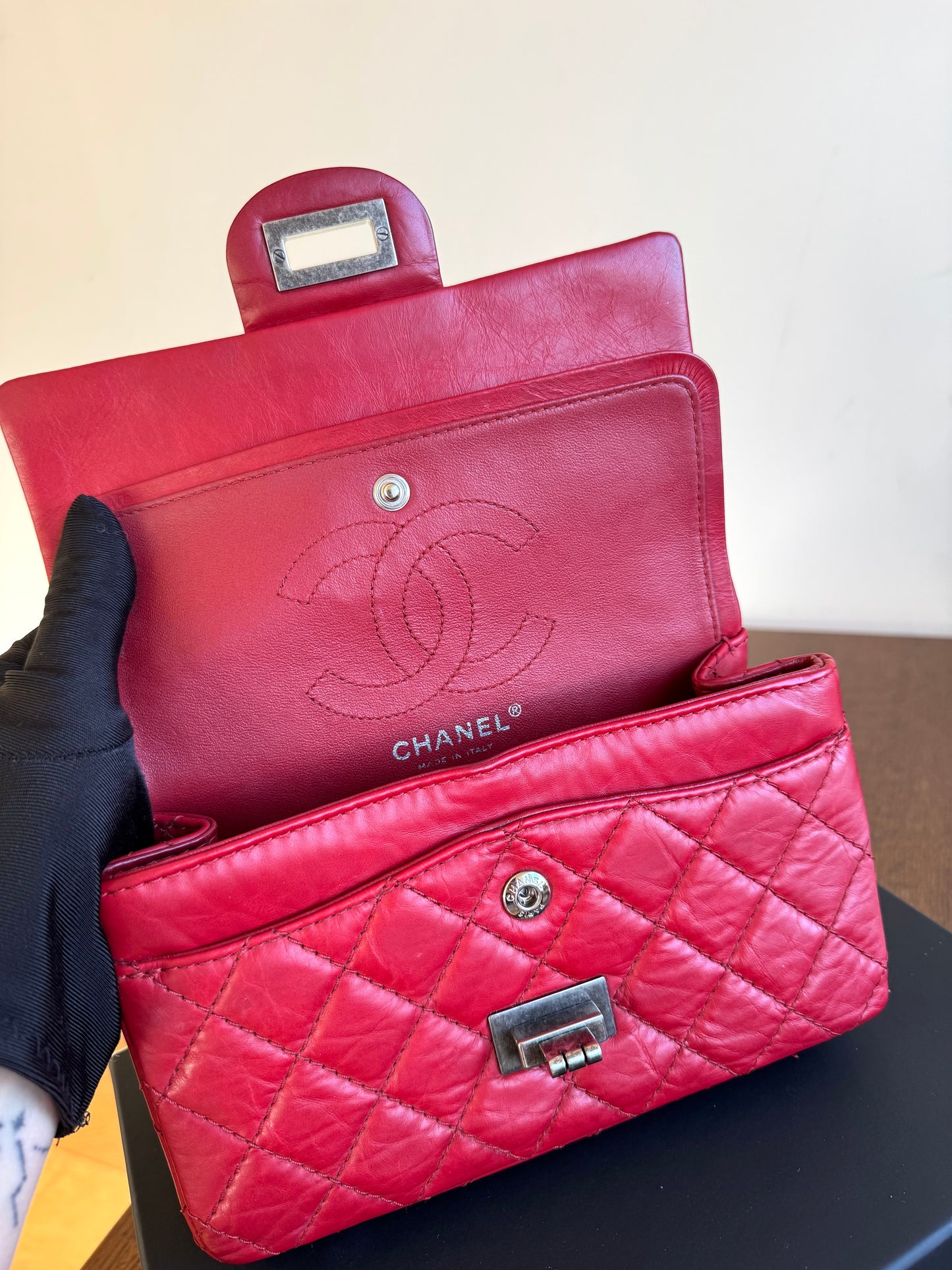 Pre-owned Chanel 2.55 Reissue Small 224 Red Leather Flap Bag