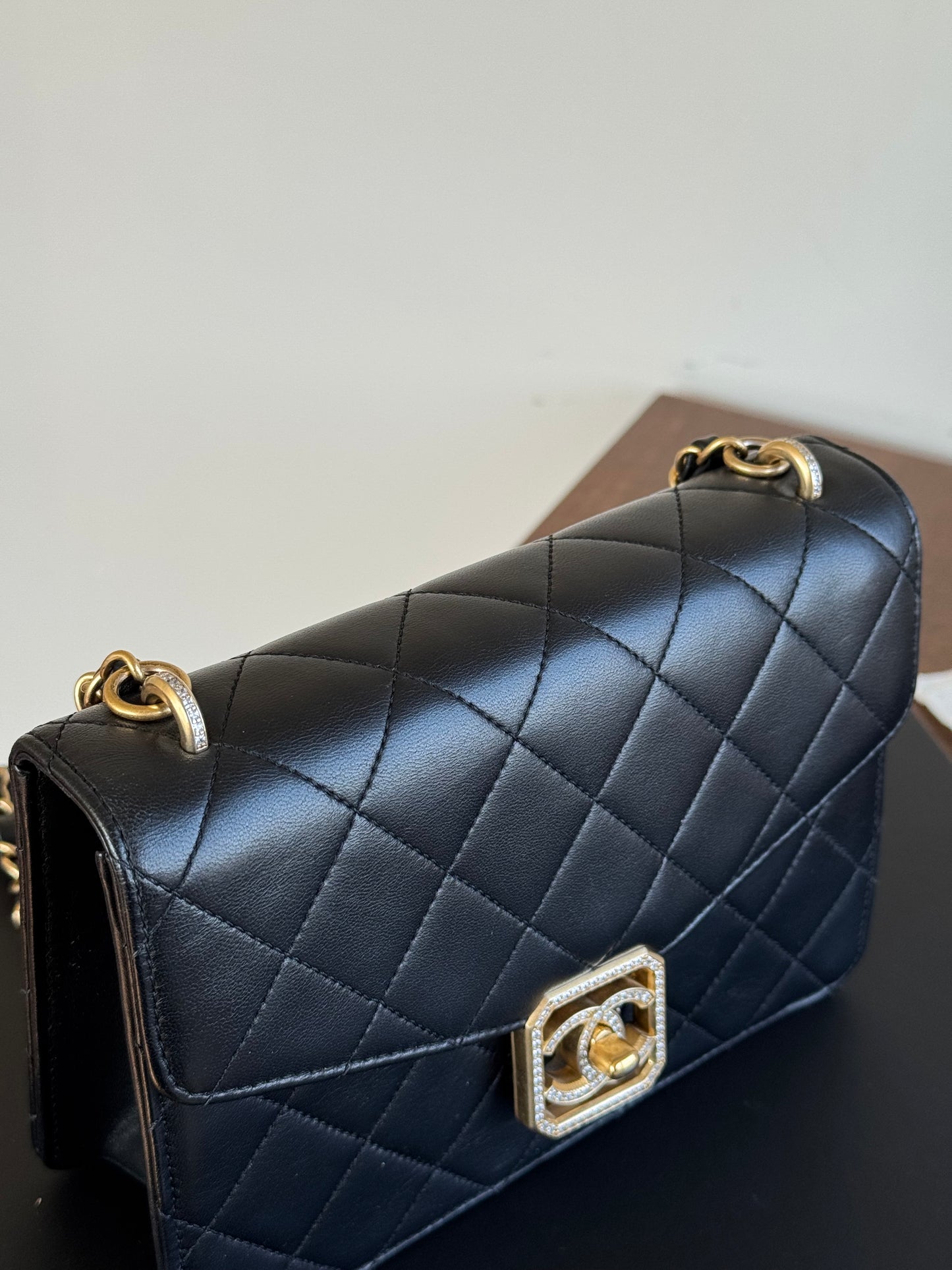 Pre-owned Chanel CC Crystal Geometric Black Lambskin Flap Bag