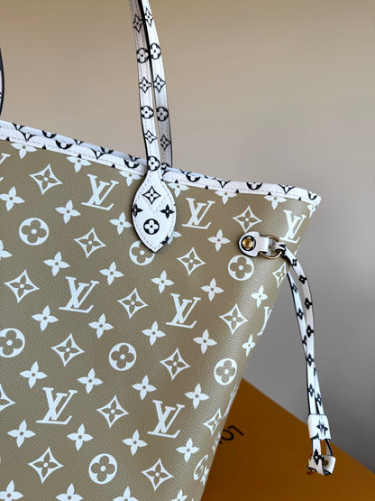 Pre-owned Louis Vuitton Neverfull MM Monogram Giant Kaki Tote Bag