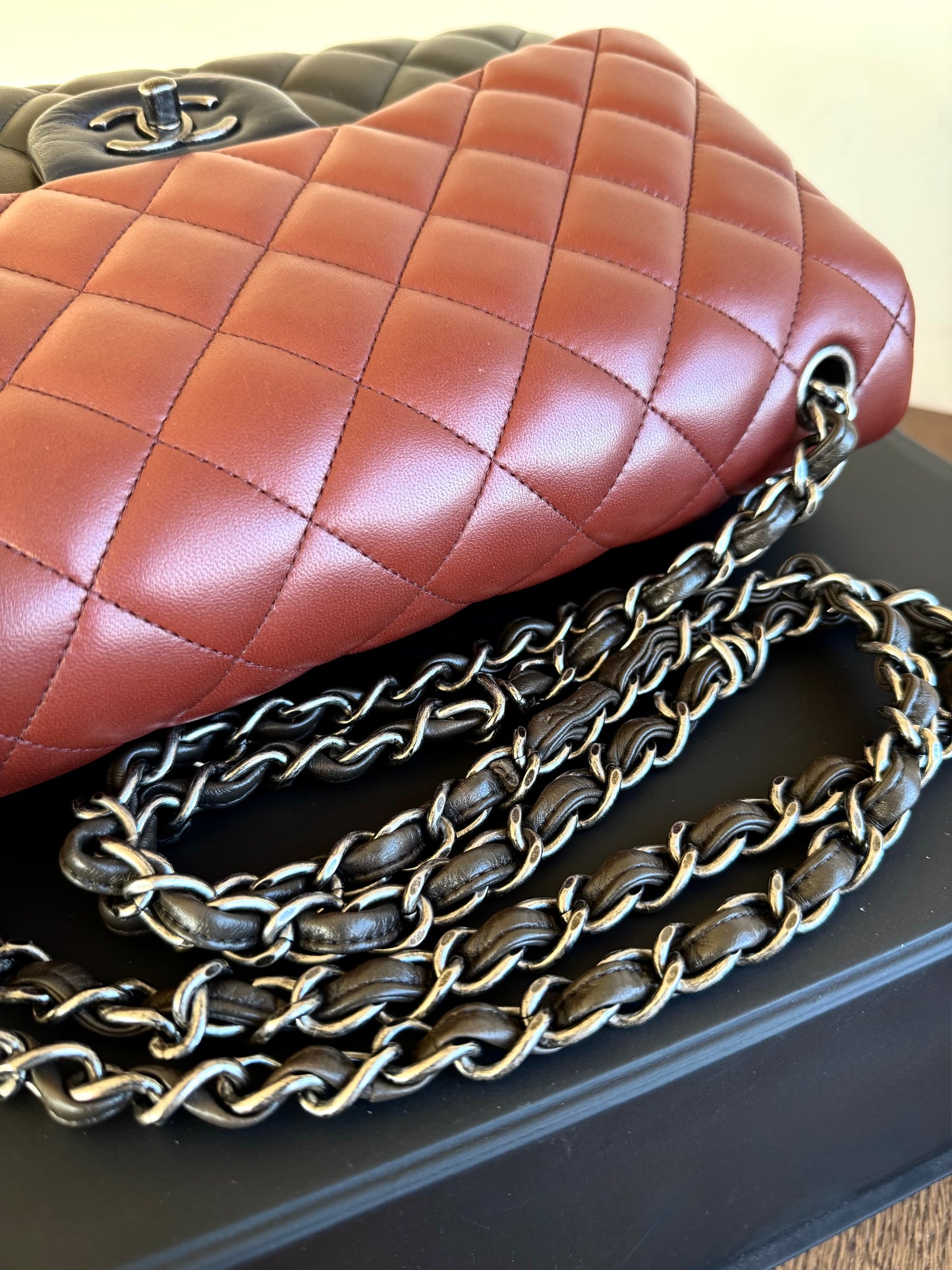 Pre-owned Chanel Timeless Classic Jumbo Tricolor Leather Flap Bag