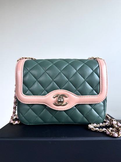 Pre-owned Chanel Diana Mini Bi-color Green Pink Leather Flap Bag