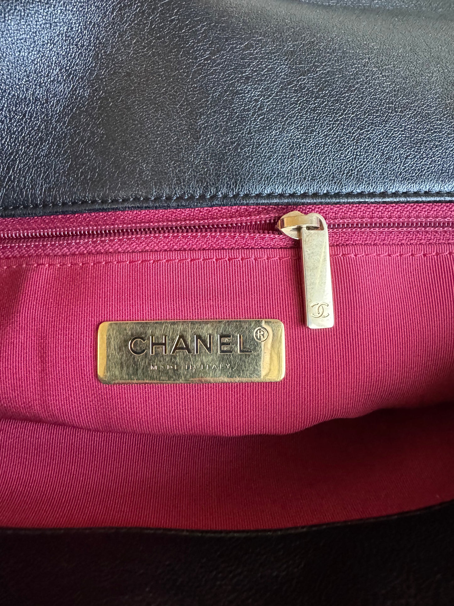 Pre-owned Chanel 19 Maxi Black Lambskin Flap Bag