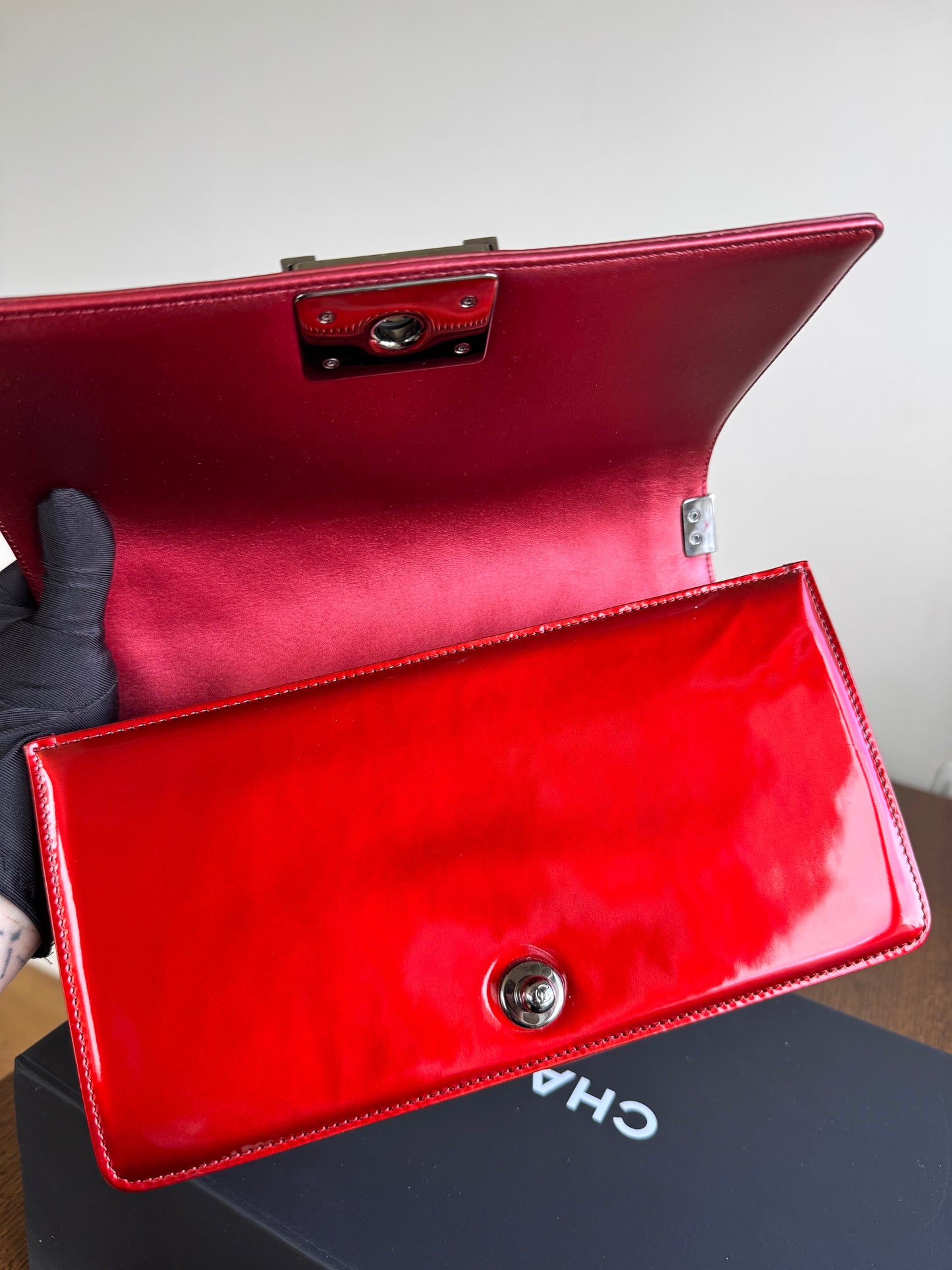 Pre-owned Chanel Boy Medium Metallic Red Patent Leather Bag