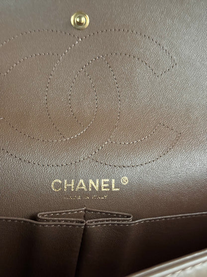 Pre-owned Chanel 2.55 Reissue Large 226 Taupe Leather Flap Bag