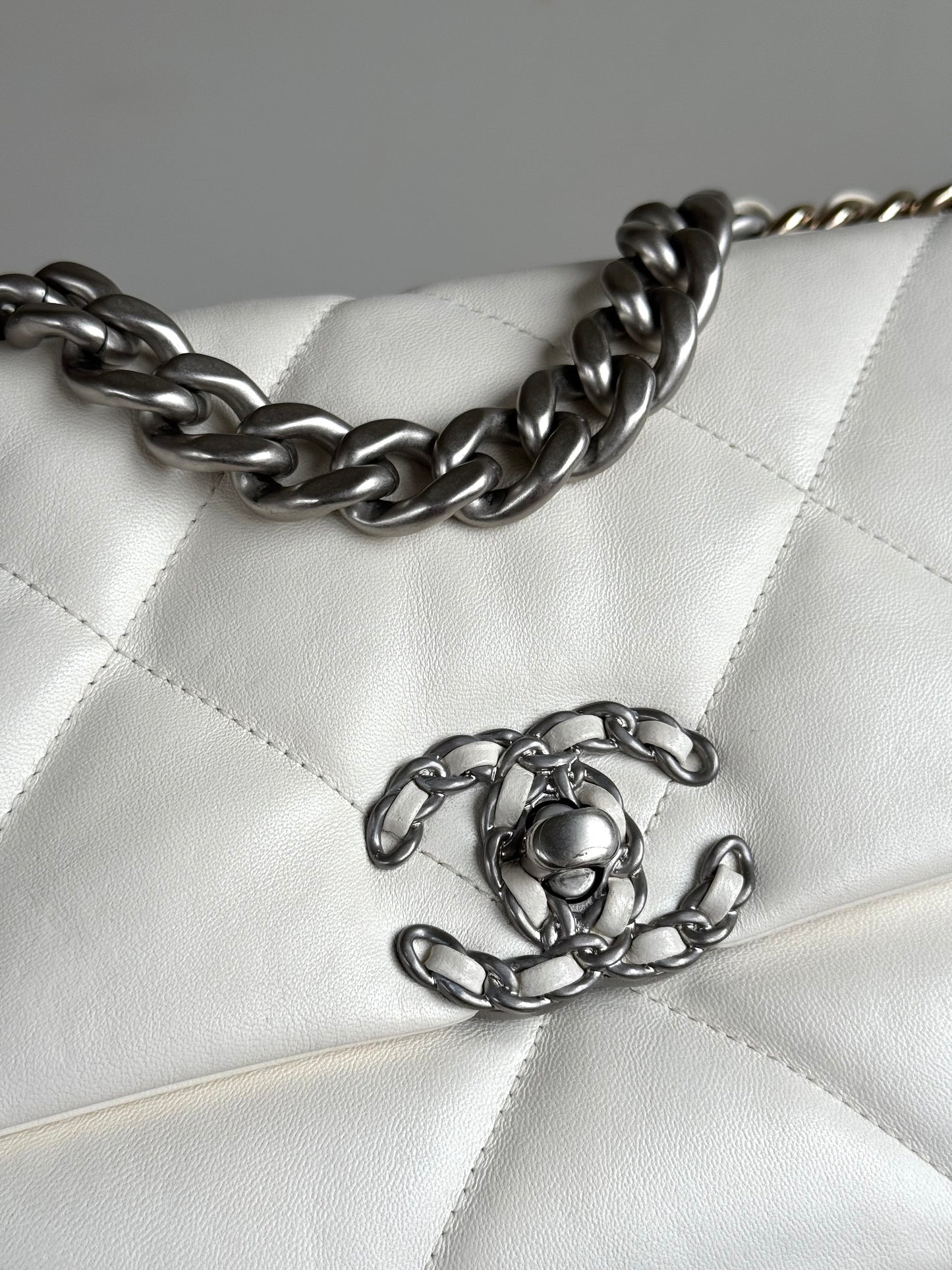 Pre-owned Chanel 19 Small Creamy White Lambskin Flap Bag