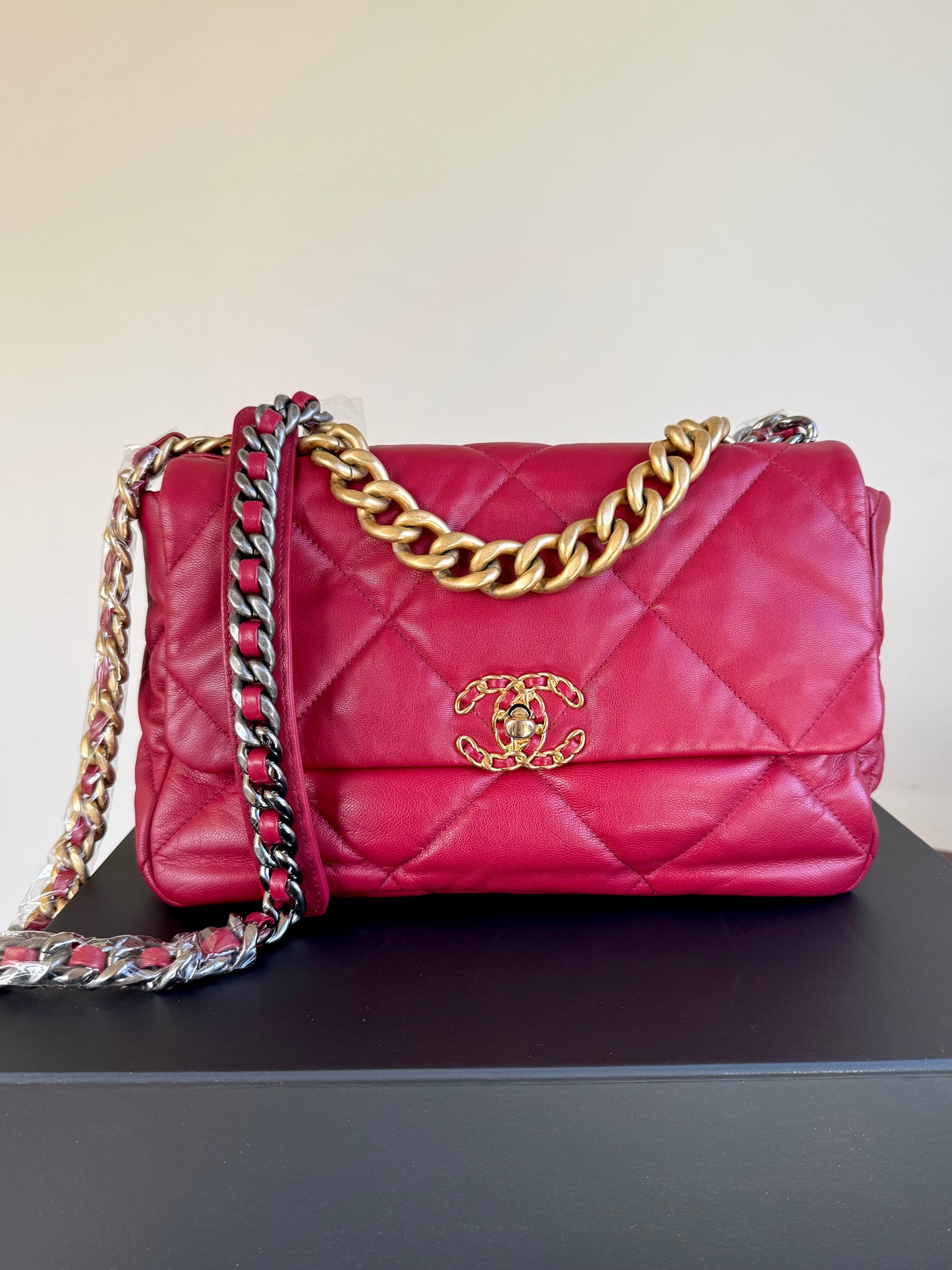 Pre-owned Chanel 19 Large Red Lambskin Flap Bag