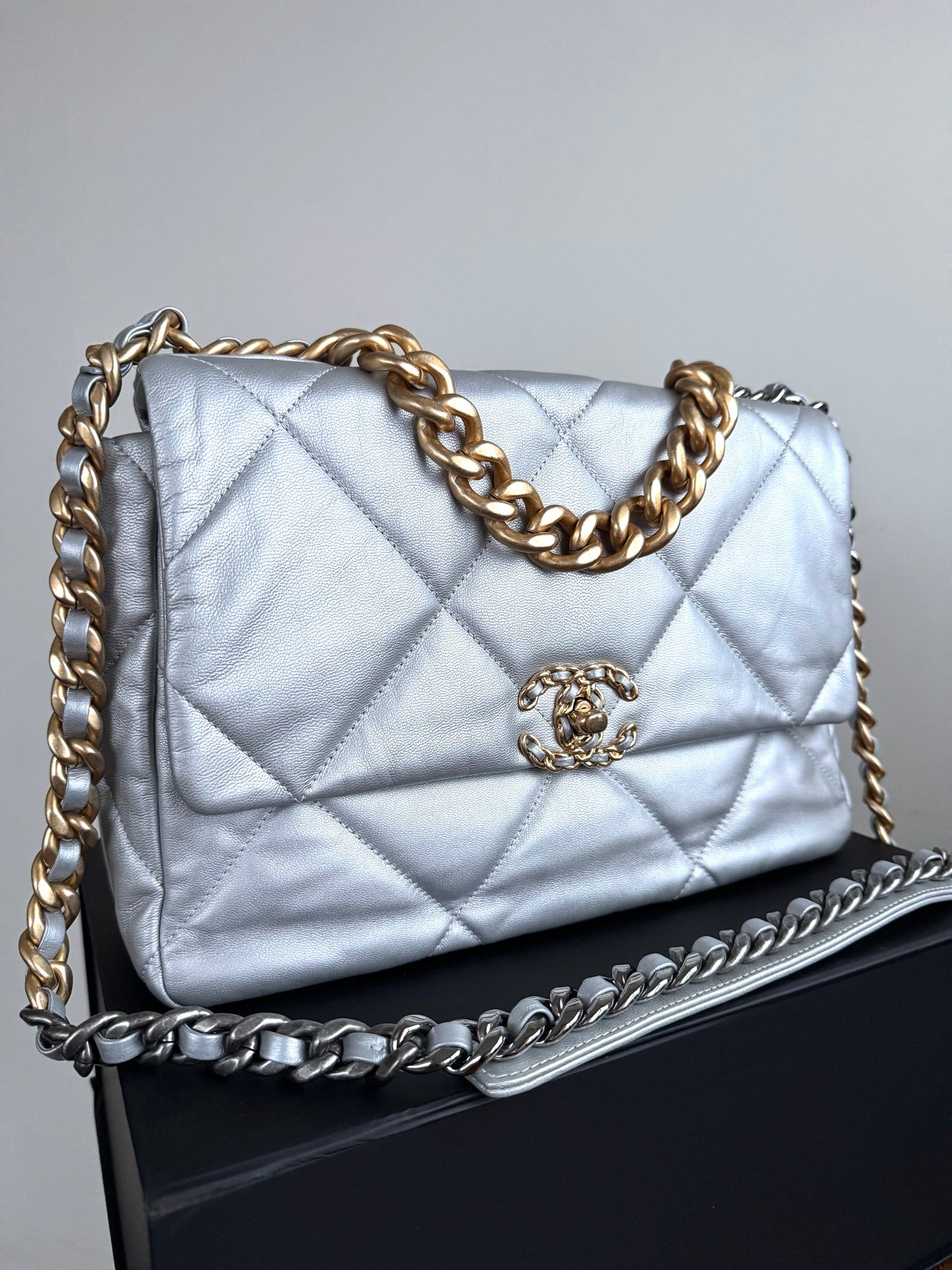 Pre-owned Chanel 19 Large Silver Lambskin Flap Bag