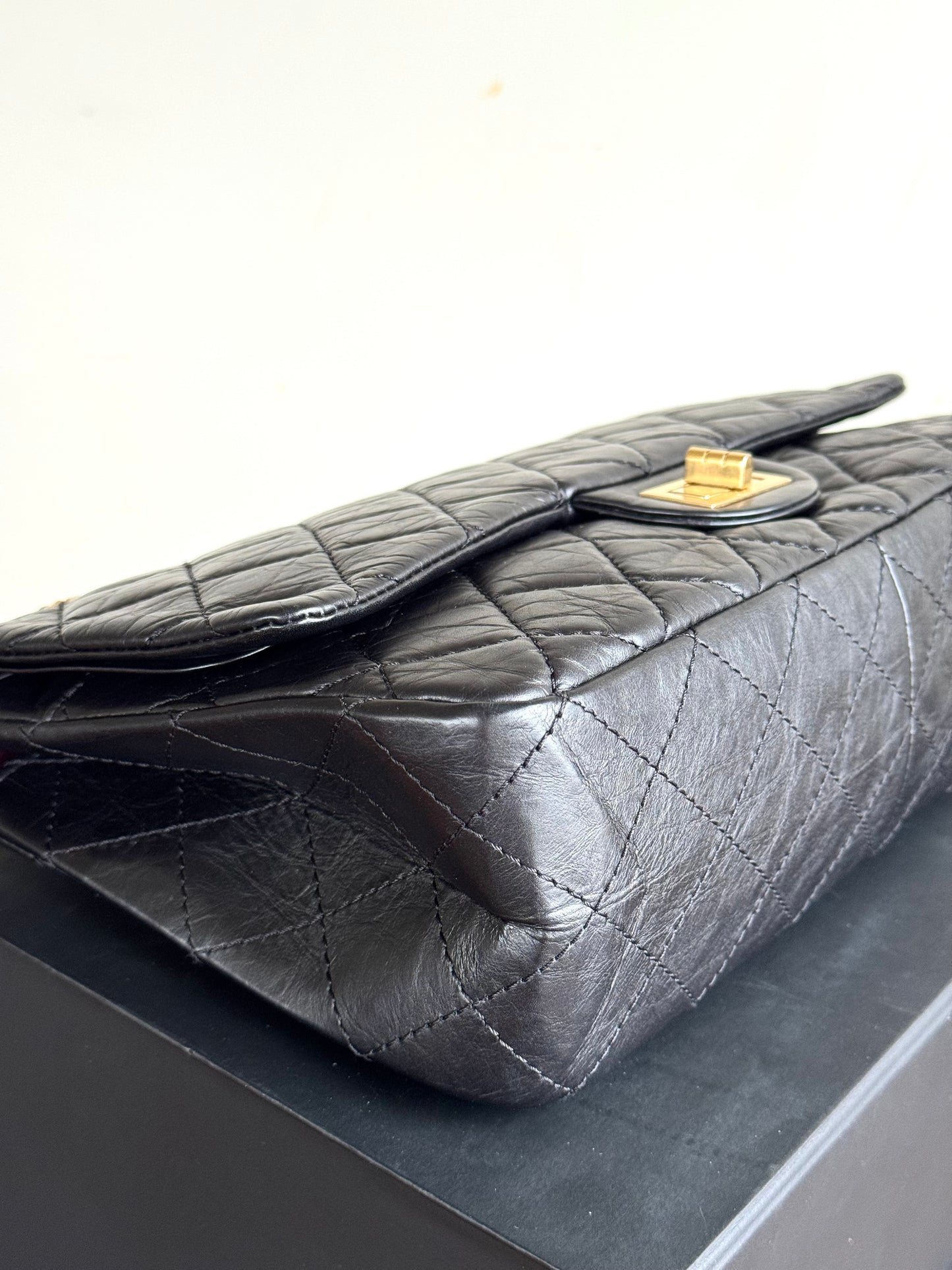 Pre-owned Chanel 2.55 Reissue Maxi 227 Black Calfskin Flap Bag