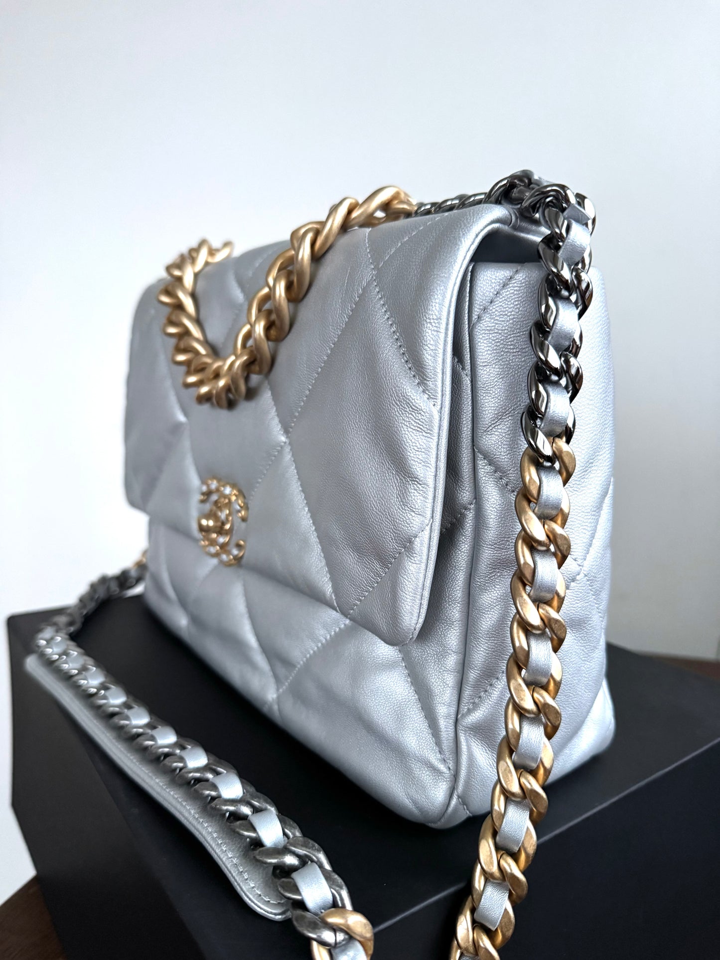 Pre-owned Chanel 19 Large Silver Lambskin Flap Bag