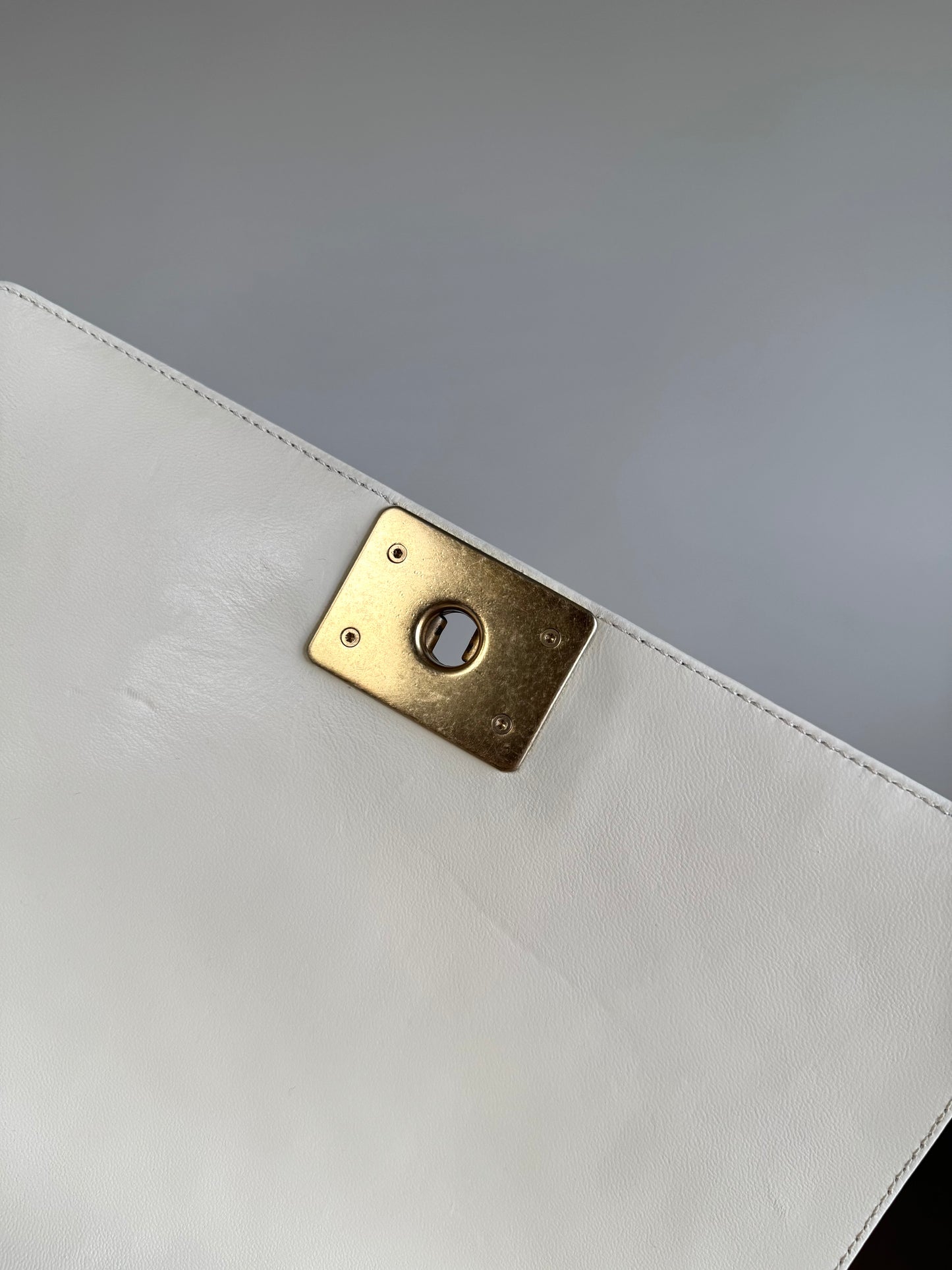 Pre-owned Chanel Boy Medium Embossed Cream Leather Bag