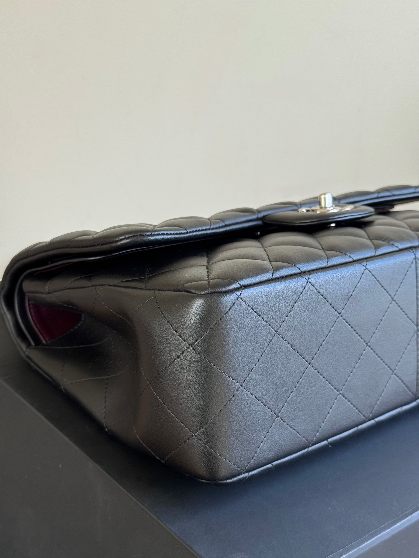 Pre-owned Chanel Timeless Classic Jumbo Black Lambskin Flap Bag