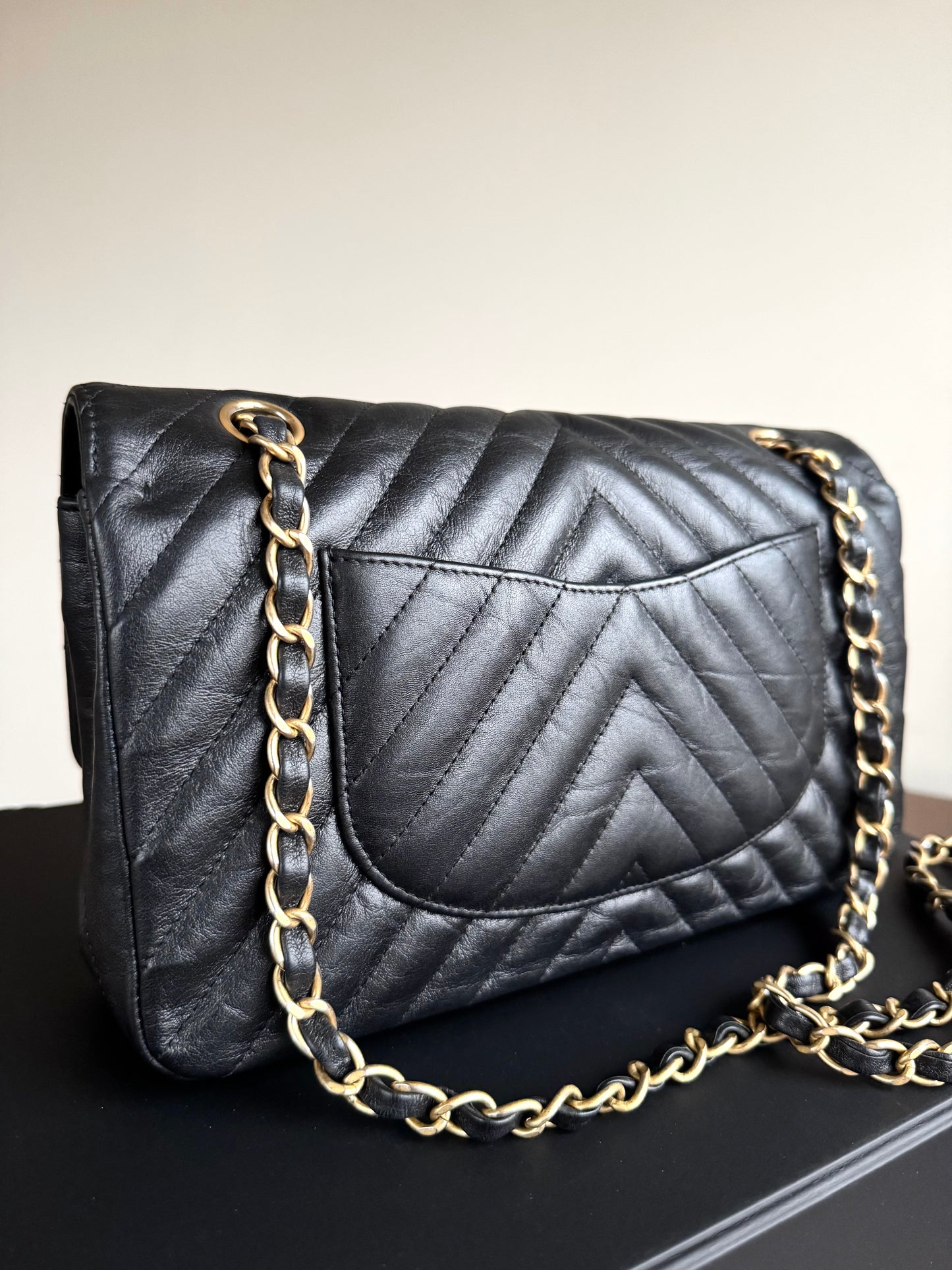 Pre-owned Chanel Timeless Classic Medium V-stitch Black Calfskin Flap Bag