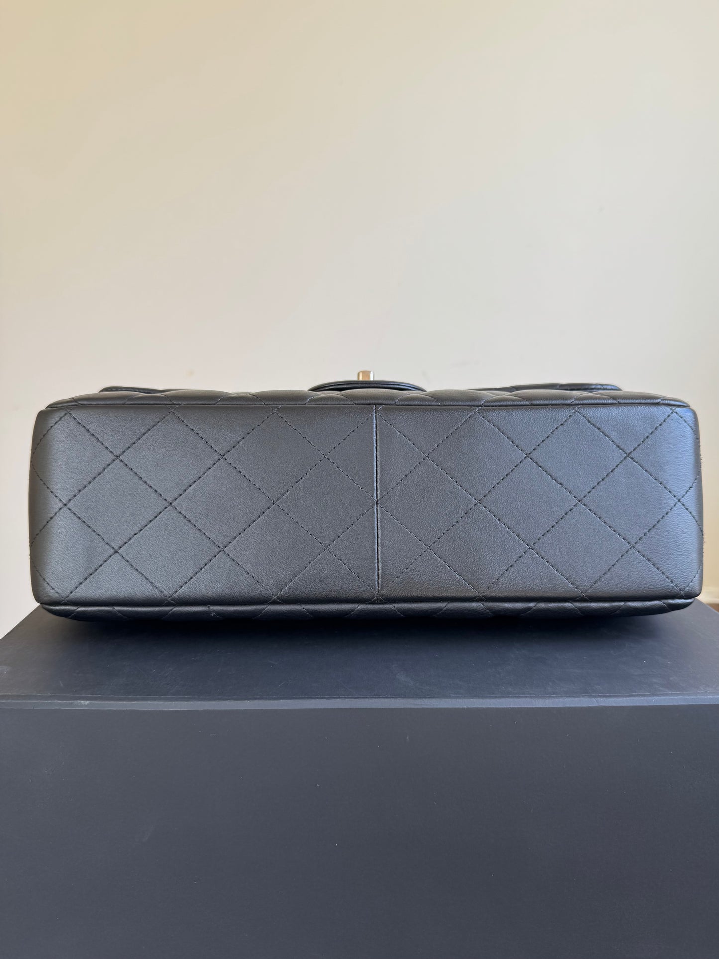 Pre-owned Chanel Timeless Classic Jumbo Black Lambskin Flap Bag