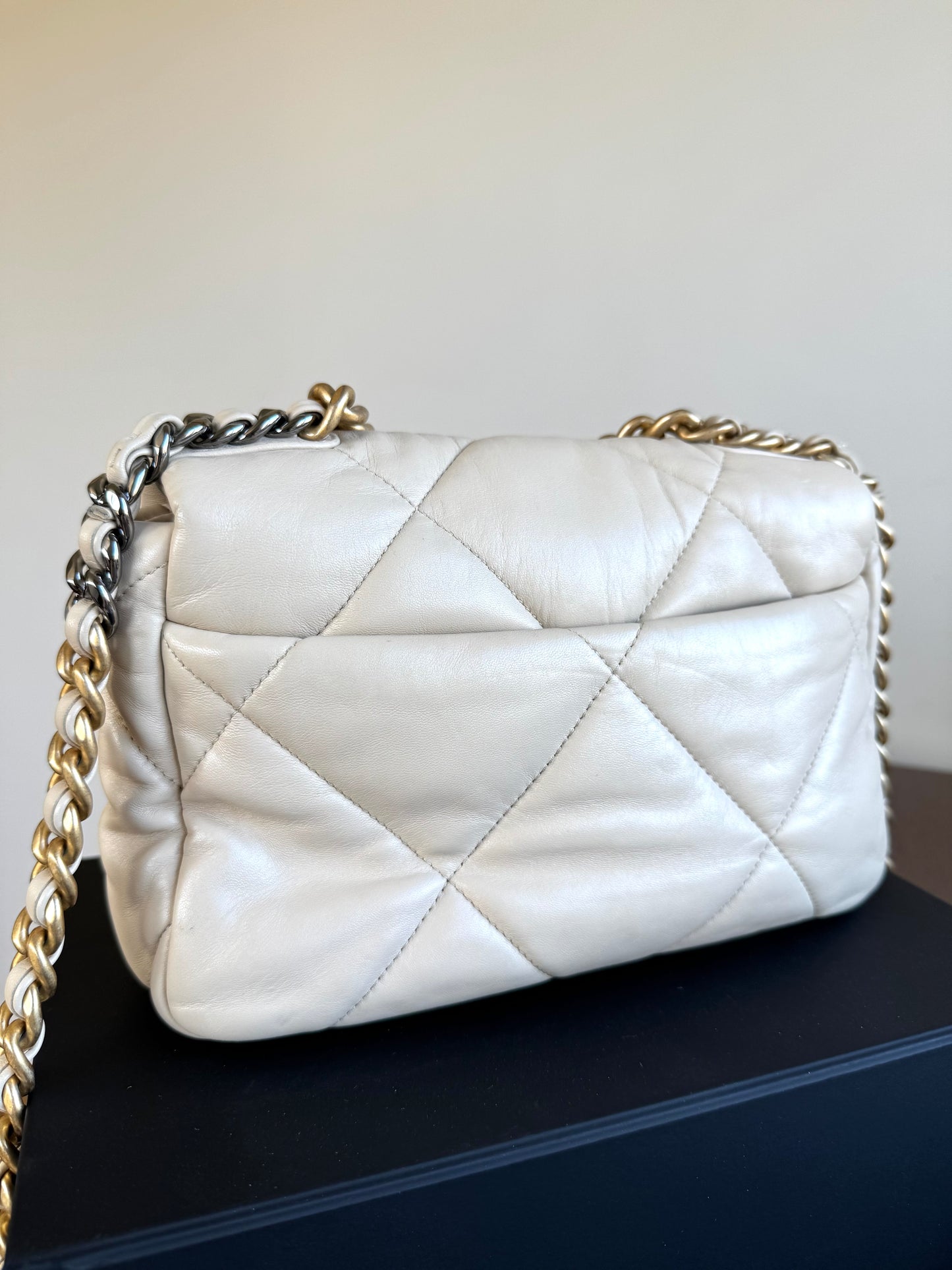 Pre-owned Chanel 19 Small Beige Lambskin Flap Bag