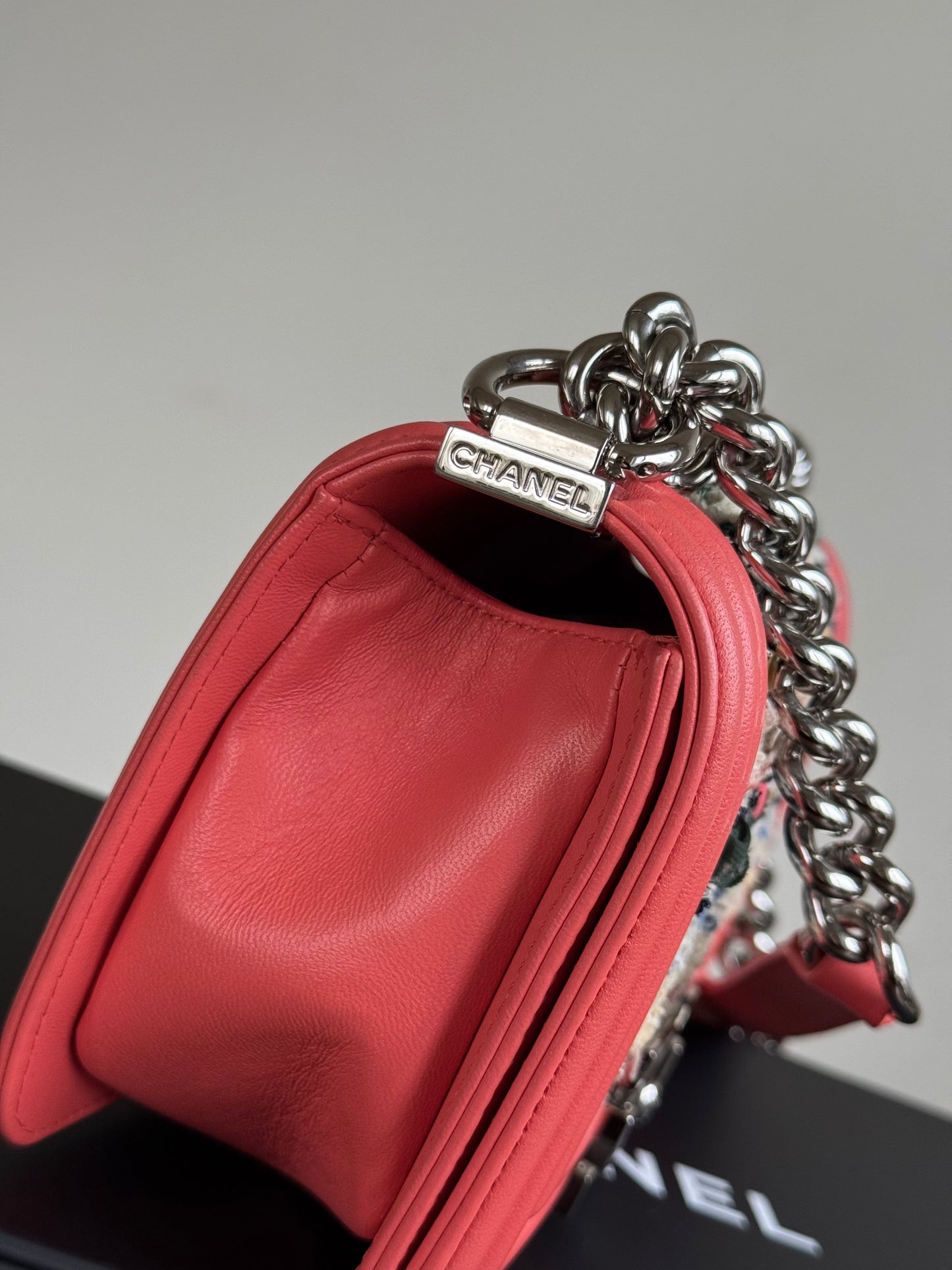 Pre-owned Chanel Boy Small Salmon Pink Tweed Leather Bag