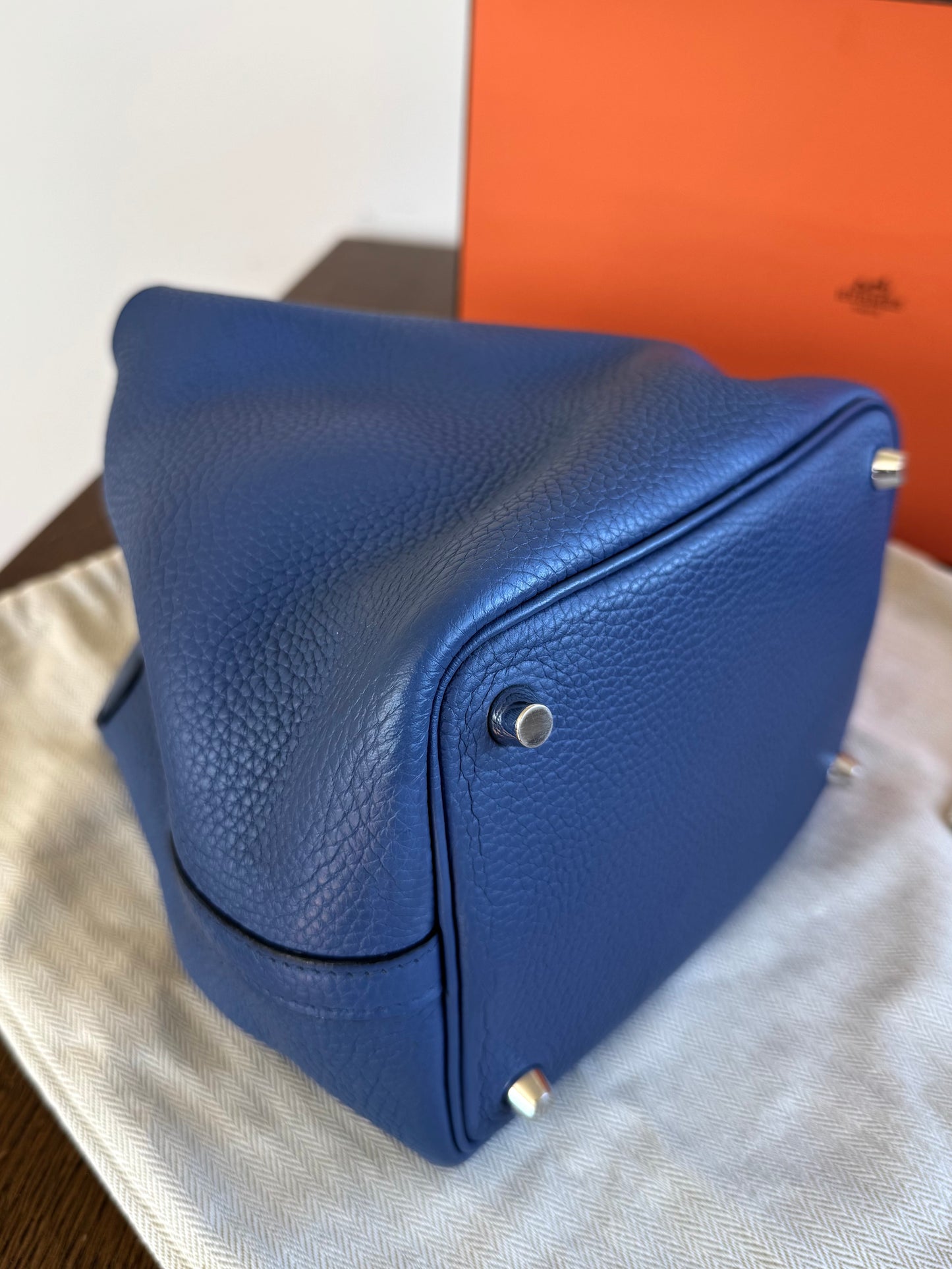 Pre-owned Hermès Picotin 18 Blue Brighton Capucine Clemence Bucket Bag