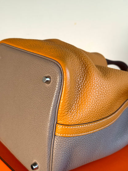Pre-owned Hermès Picotin 22 Bicolor Clemence Handbag