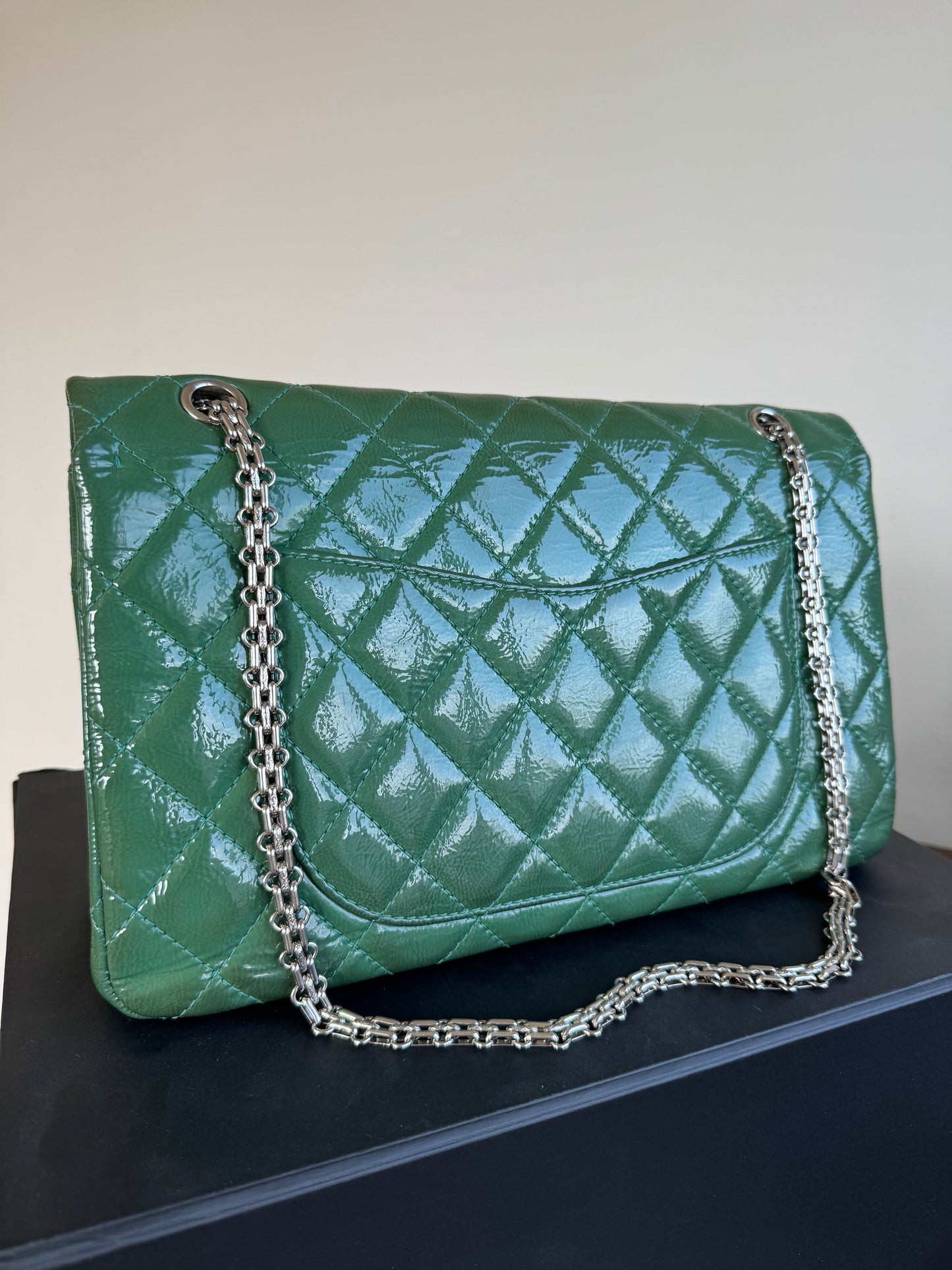 Pre-owned Chanel 2.55 Reissue Maxi 227 Dark Green Patent Leather Flap Bag