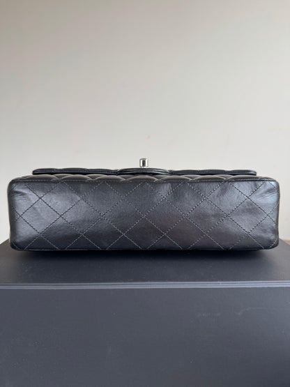 Pre-owned Chanel Timeless Classic Medium Black Lambskin Flap Bag