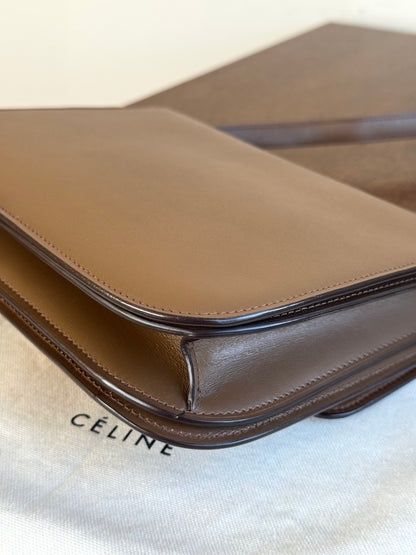 Pre-owned Celine Classic Box Medium Brown Calfskin Bag