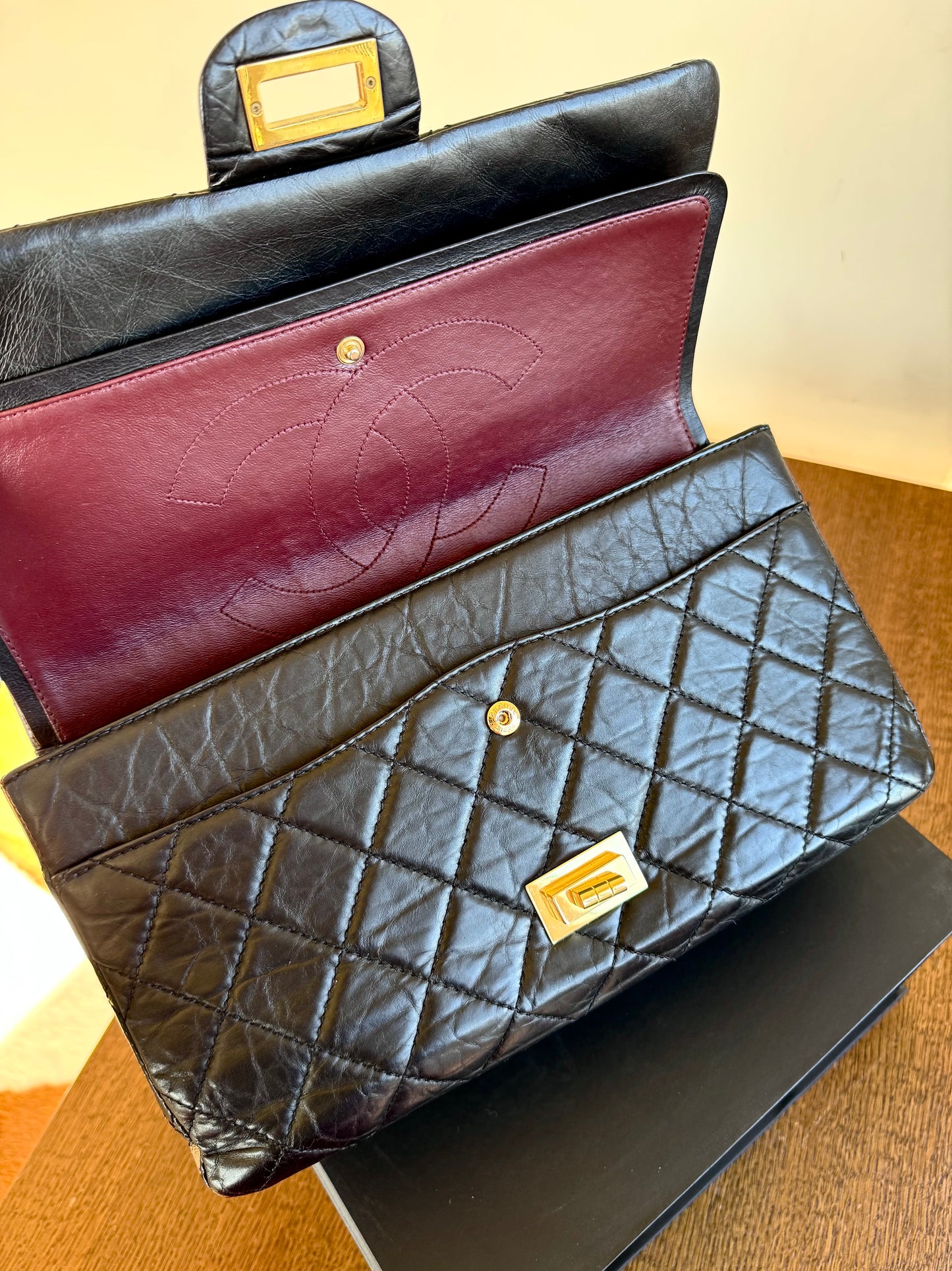 Pre-owned Chanel 2.55 Reissue Maxi 227 Black Calfskin Flap Bag