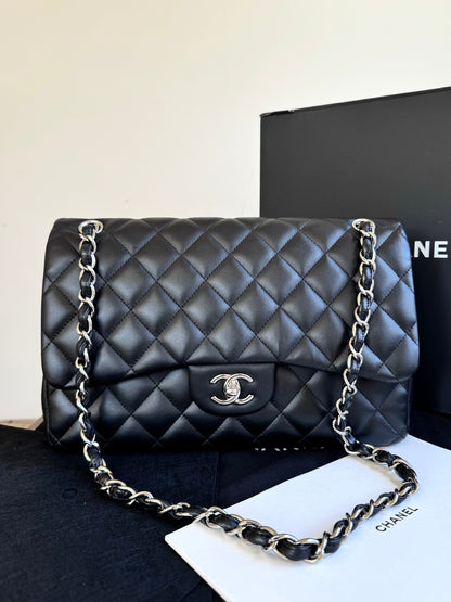 Pre-owned Chanel Timeless Classic Jumbo Black Lambskin Flap Bag