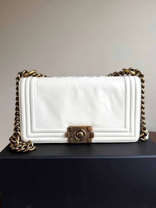 Pre-owned Chanel Boy Medium Original Clasp White Leather Flap Bag