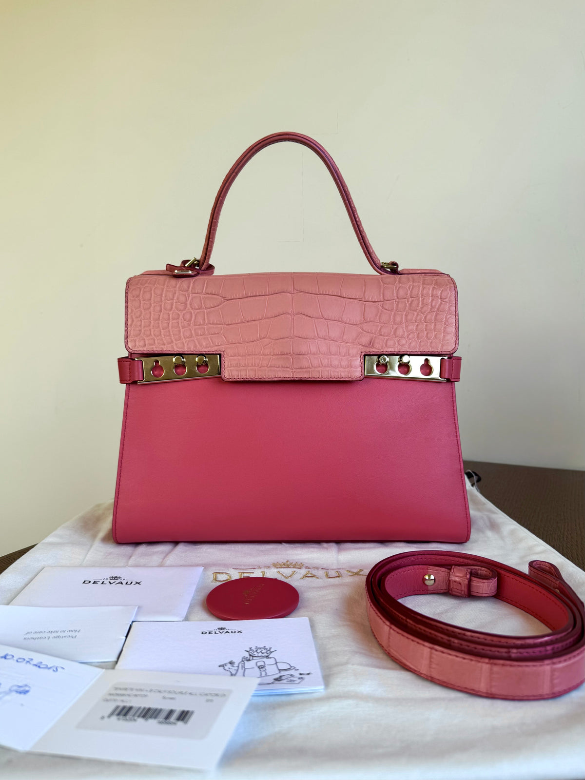 Pre-owned Delvaux Tempête MM Salmon Pink Crocodile Leather Bag
