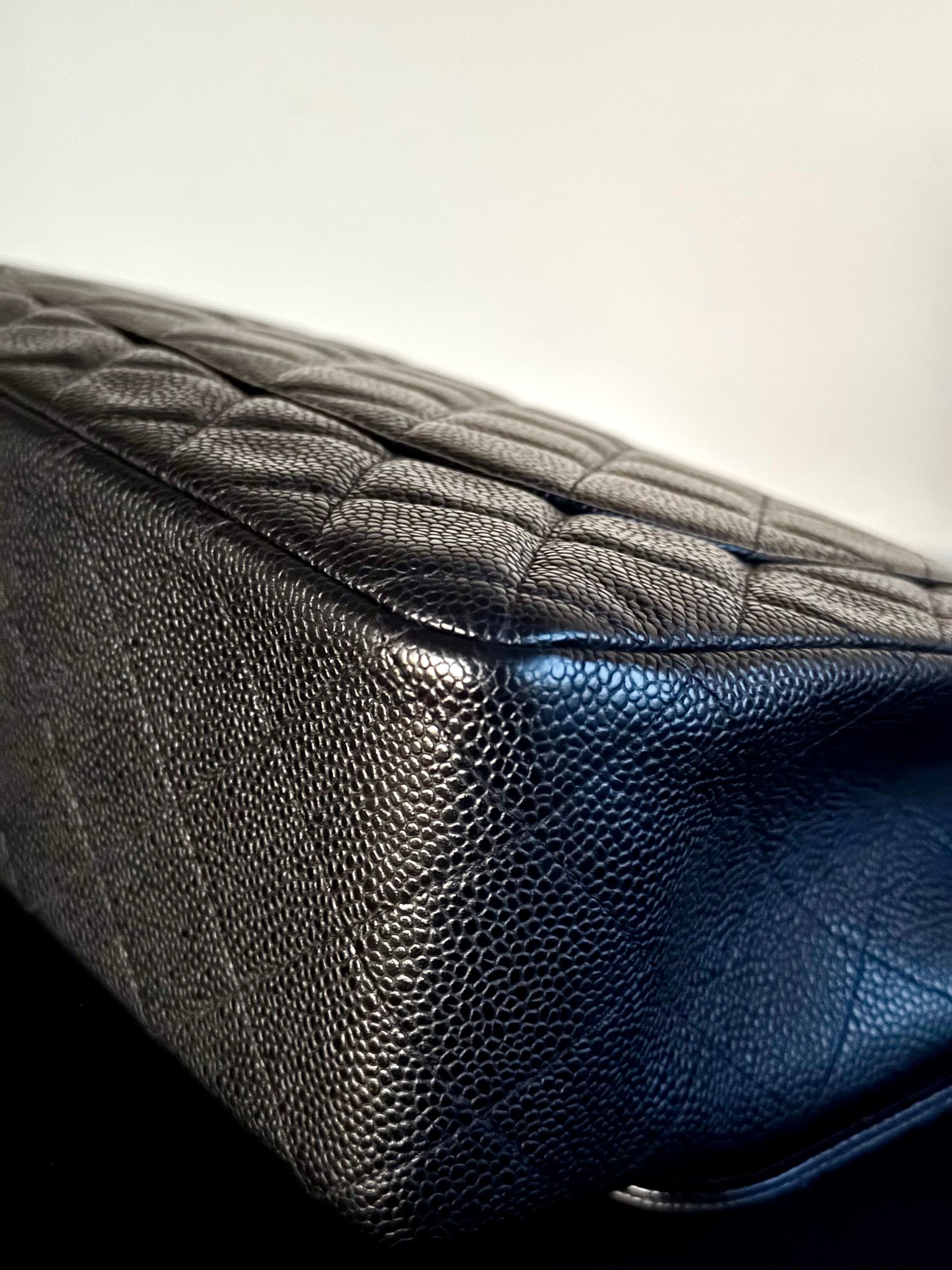 Pre-owned Chanel Timeless Classic Jumbo Black Caviar Flap Bag