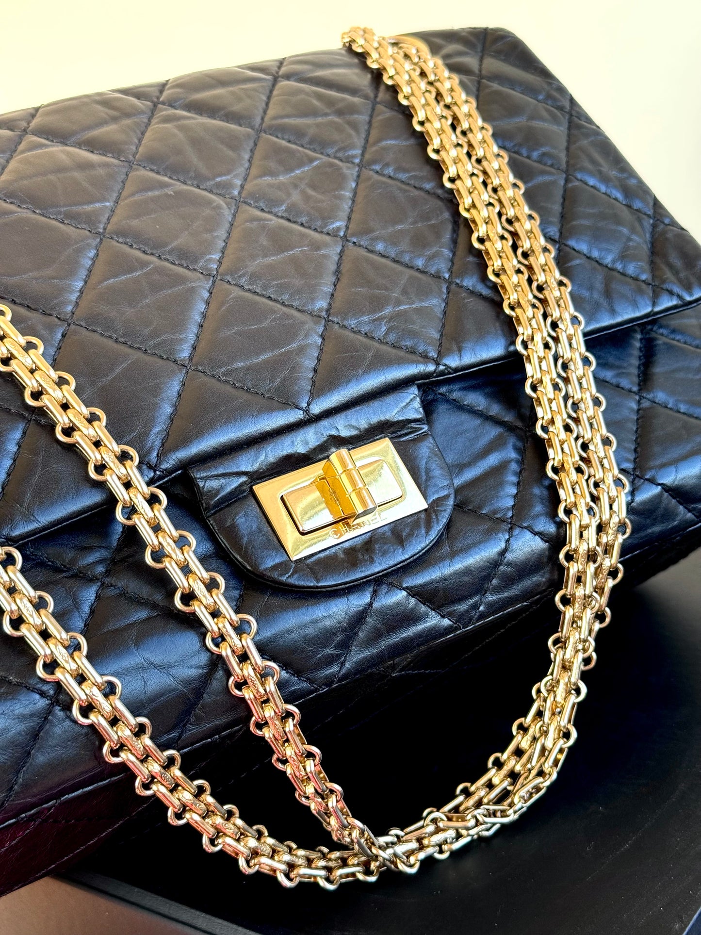 Pre-owned Chanel 2.55 Reissue Maxi 227 Black Calfskin Flap Bag