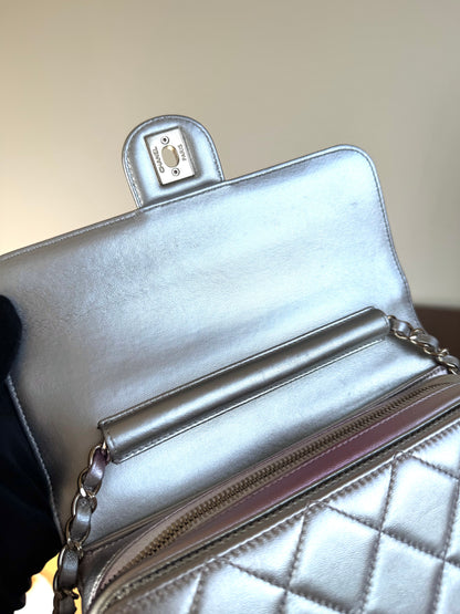 Pre-owned Chanel Like A Wallet Metallic Silver Pink Lambskin Flap Bag