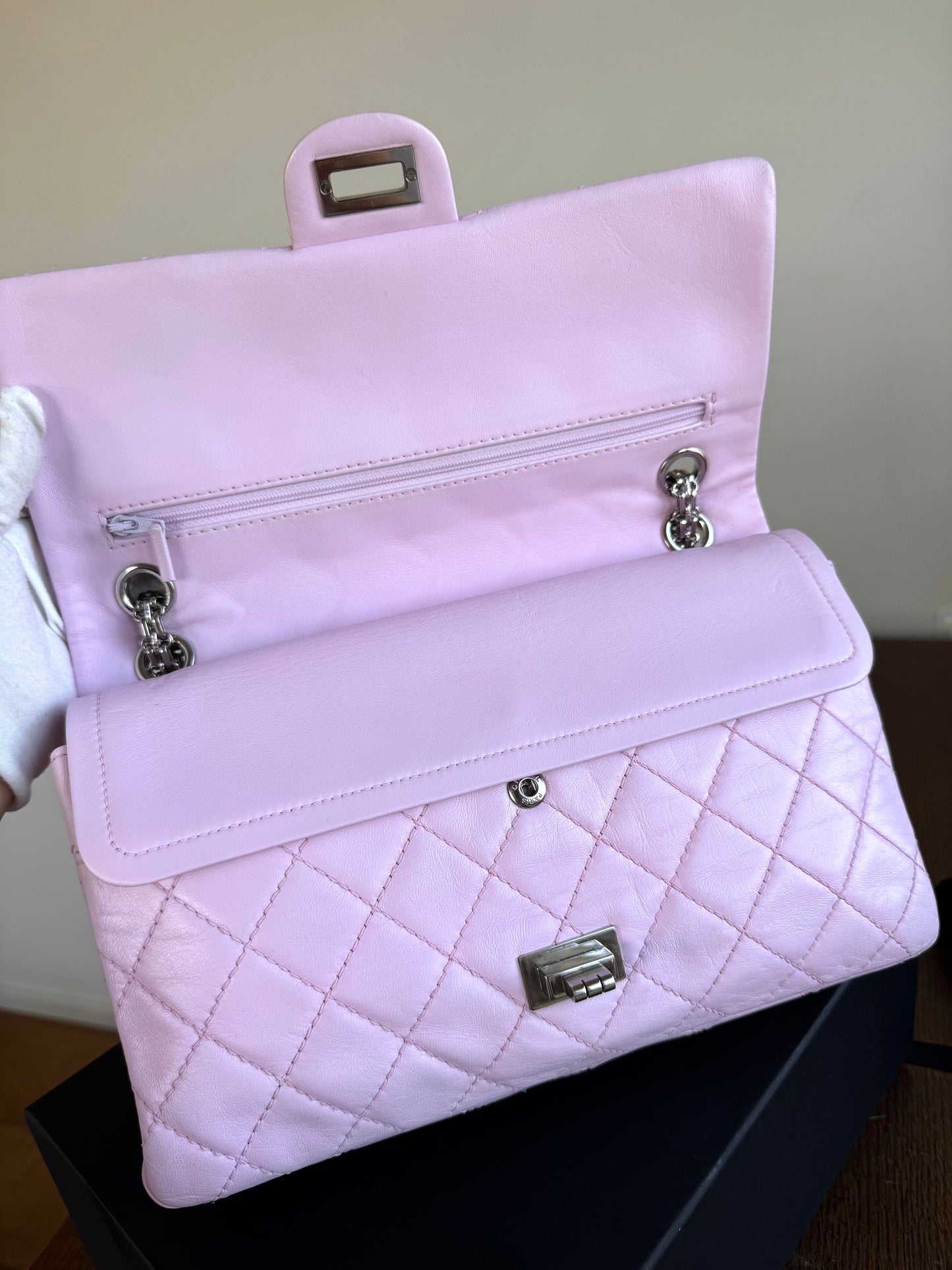 Pre-owned Chanel 2.55 Reissue 226 Large Pink Leather Flap Bag