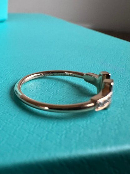 Pre-owned Tiffany & Co. T Diamond 18k Gold Wire Ring