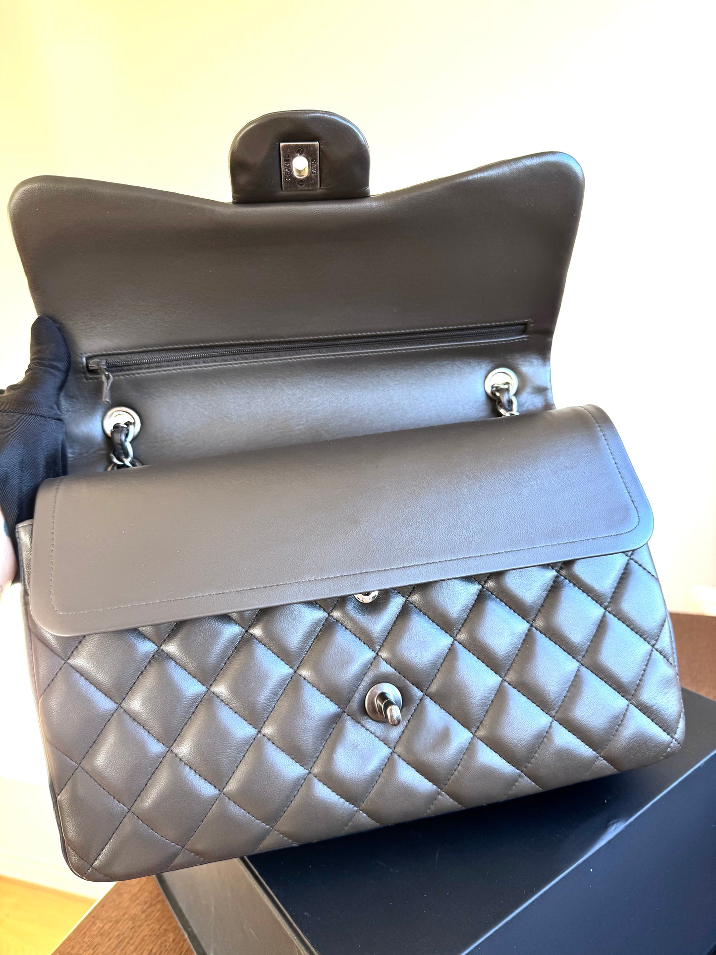 Pre-owned Chanel Timeless Classic Jumbo Tricolor Leather Flap Bag