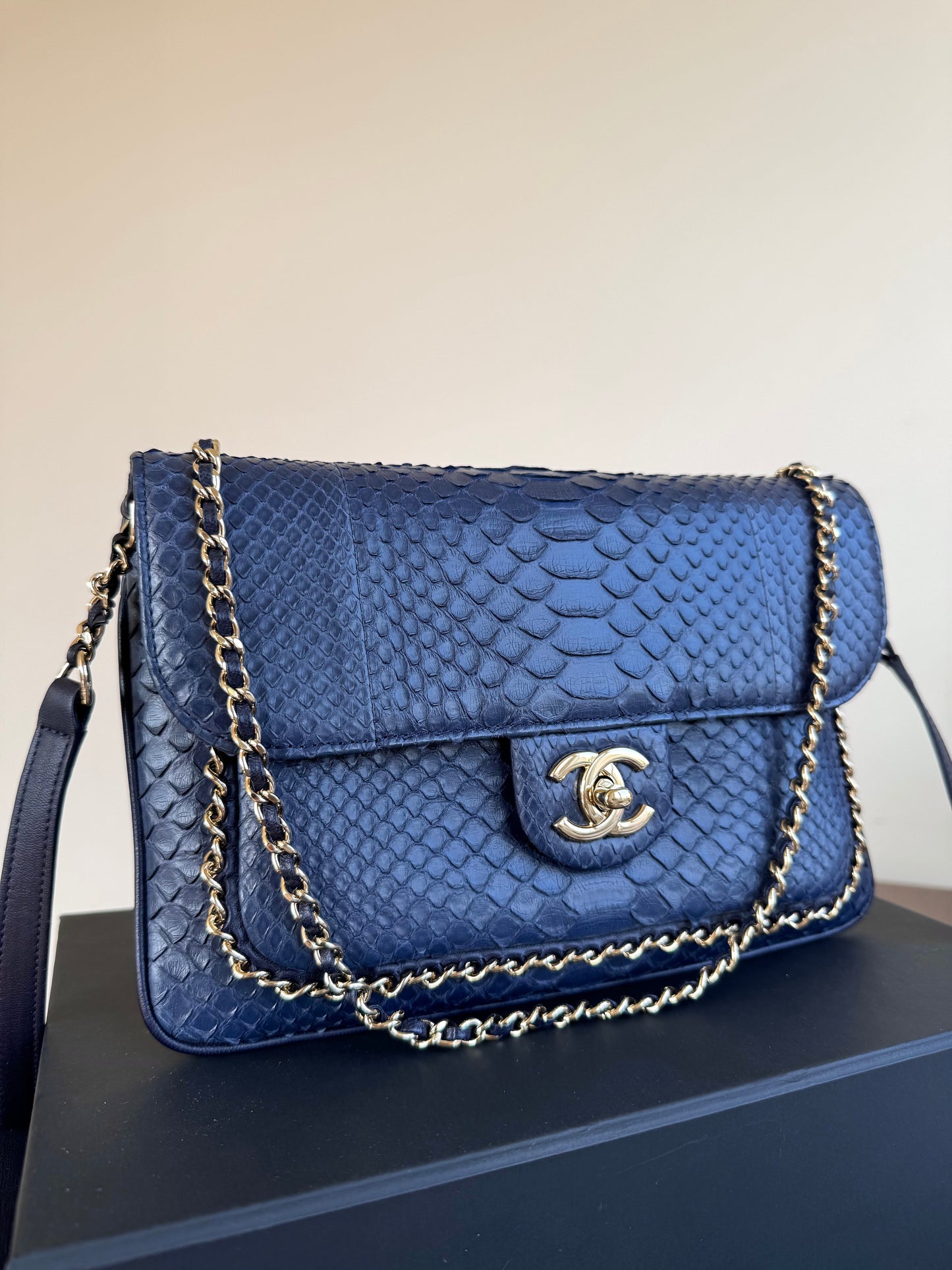 Pre-owned Chanel CC Chain Python Navy Flap Bag
