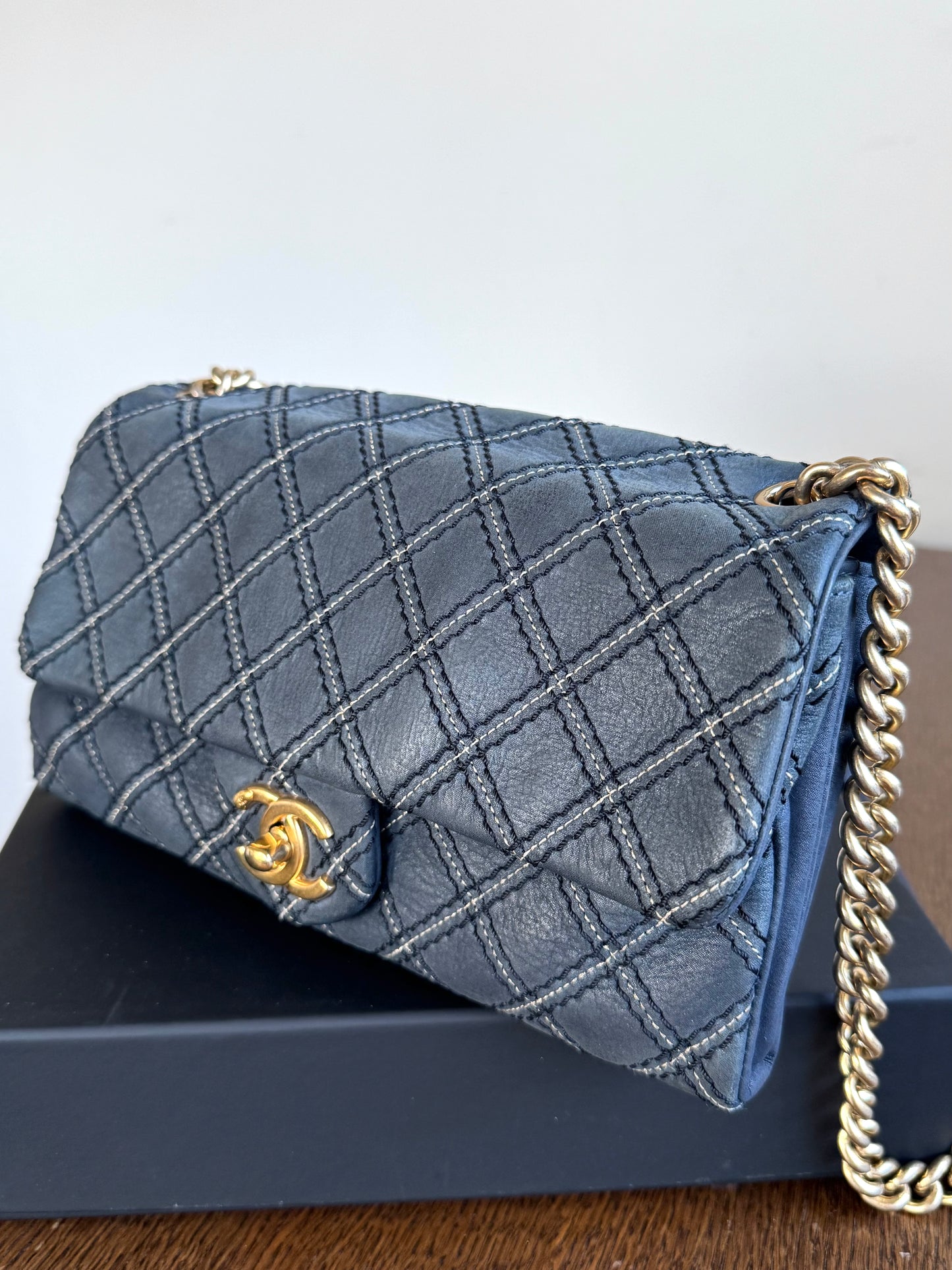 Pre-owned Chanel CC Stitch Quilted Blue Iridescent Leather Flap Bag