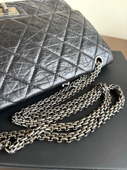 Pre-owned Chanel 2.55 Reissue Maxi 227 Black Calfskin Flap Bag