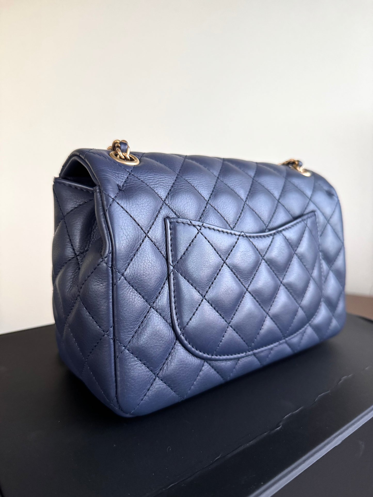 Pre-owned Chanel Rock The Corner Small Navy Leather Flap Bag