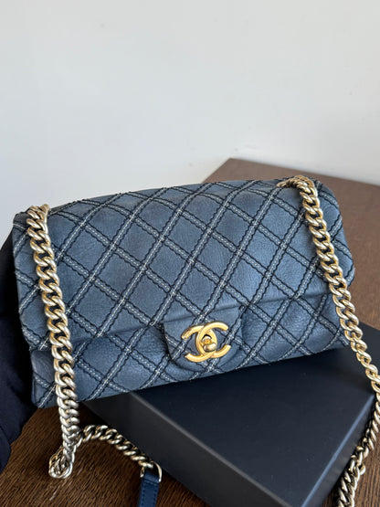 Pre-owned Chanel CC Stitch Quilted Blue Iridescent Leather Flap Bag