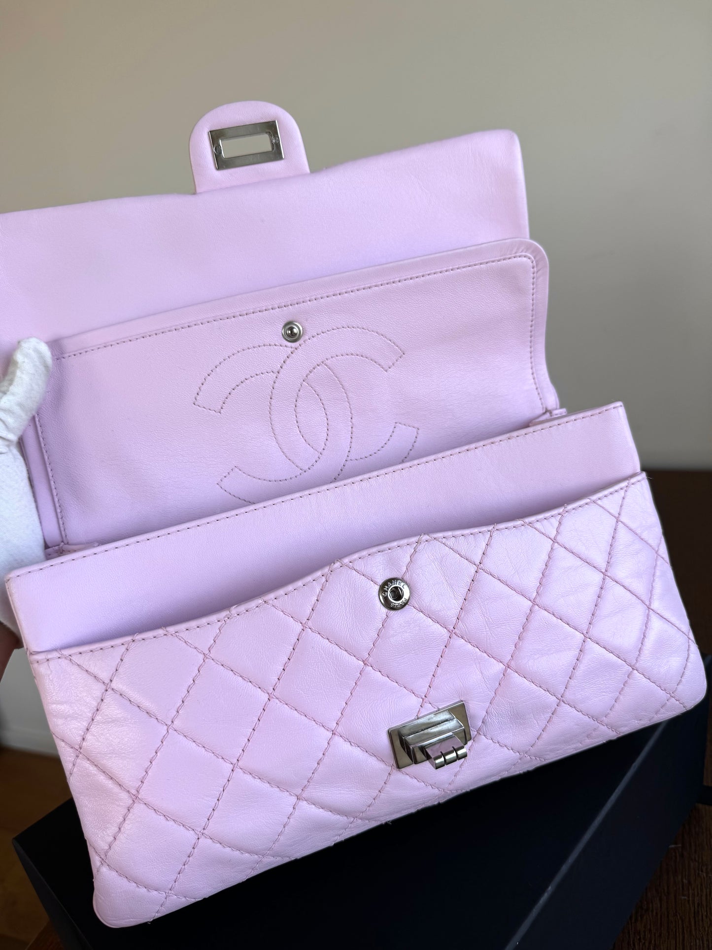 Pre-owned Chanel 2.55 Reissue 226 Large Pink Leather Flap Bag