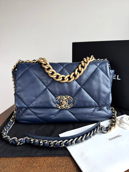 Pre-owned Chanel 19 Small Navy Lambskin Flap Bag