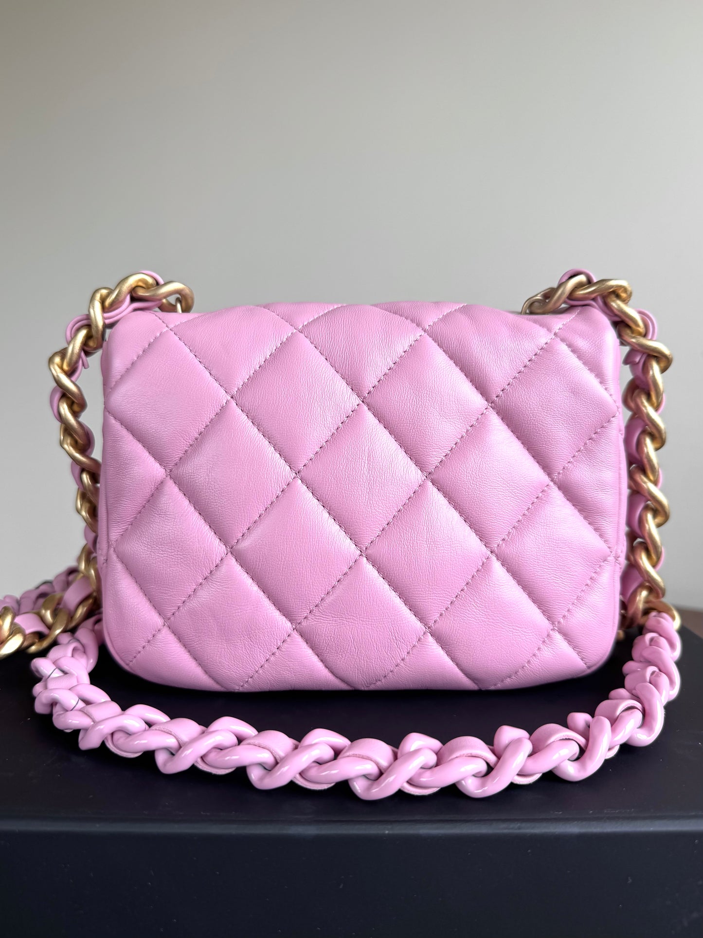 Pre-owned Chanel Matelasse Mini Pink Lambskin Lacquered Chain Flap Bag