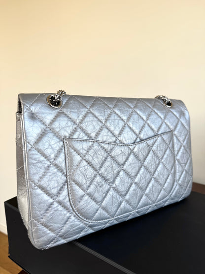 Pre-owned Chanel 2.55 Reissue Maxi 227 Silver Leather Flap Bag