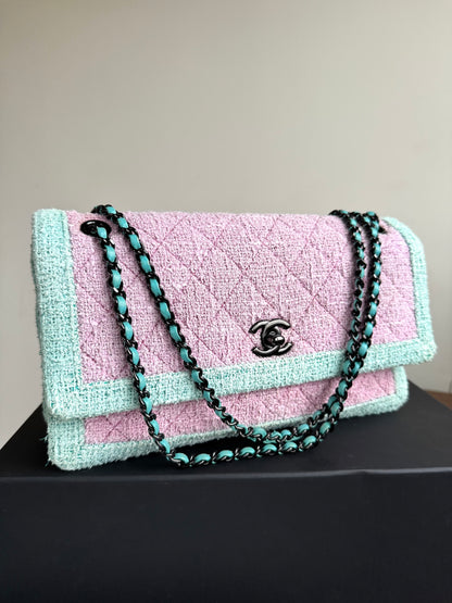 Pre-owned Chanel Pink Turquoise Tweed Flap Bag