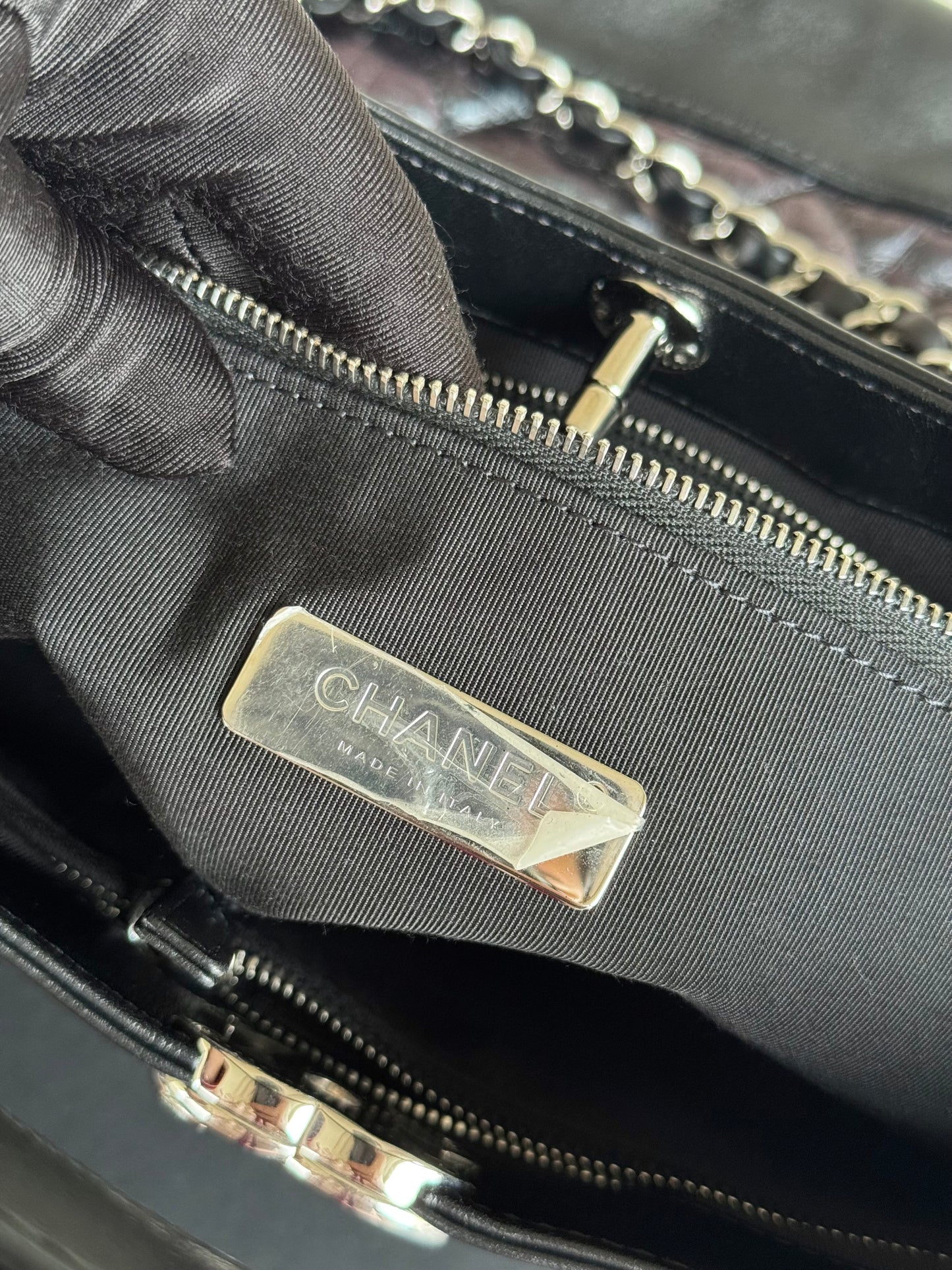 Pre-owned Chanel 31bag Large Black Purple Waxed Leather Tote Bag