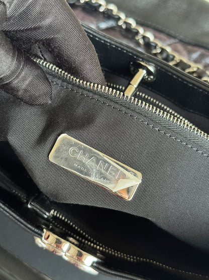 Pre-owned Chanel 31bag Large Black Purple Waxed Leather Tote Bag