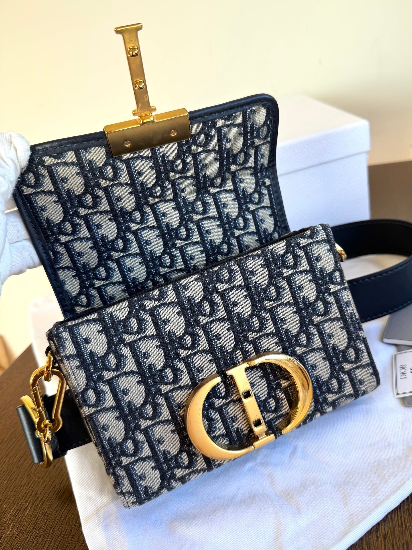 Pre-owned Dior 30 Montaigne Box Navy Canvas Leather Bag